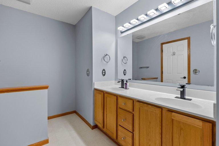 View of Residential at 7559 Derby Lane, Shakopee MN 55379, Shakopee (17 of 27) - Mike Wilen | Minnesota Team Real Estate