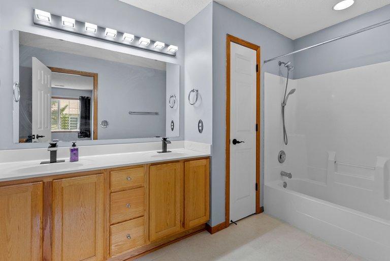 View of Residential at 7559 Derby Lane, Shakopee MN 55379, Shakopee (16 of 27) - Mike Wilen | Minnesota Team Real Estate