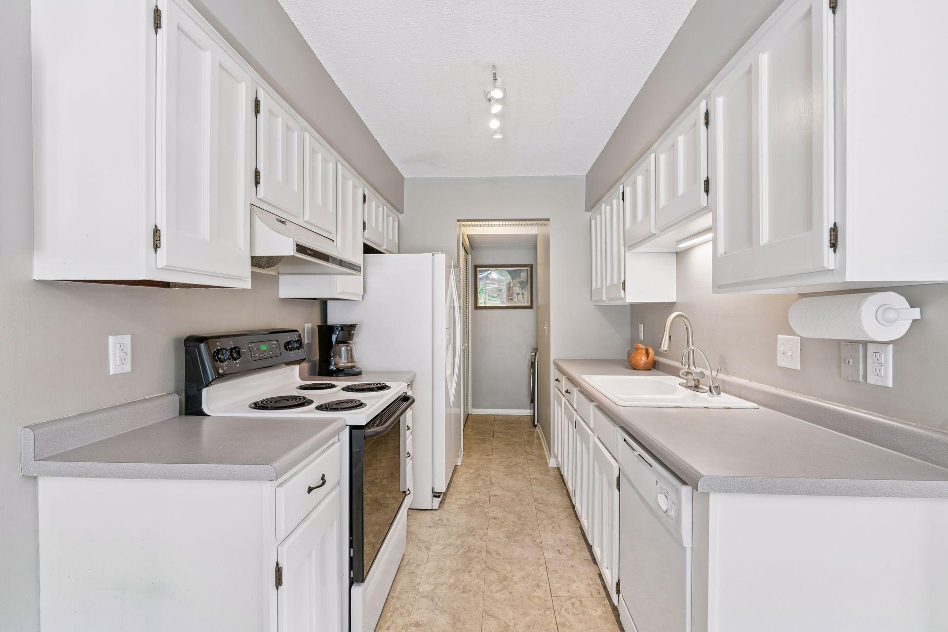 View of Residential at 338 Lakeview Avenue, Long Lake MN 55356, Long Lake (10 of 44) - Mike Wilen | Minnesota Team Real Estate