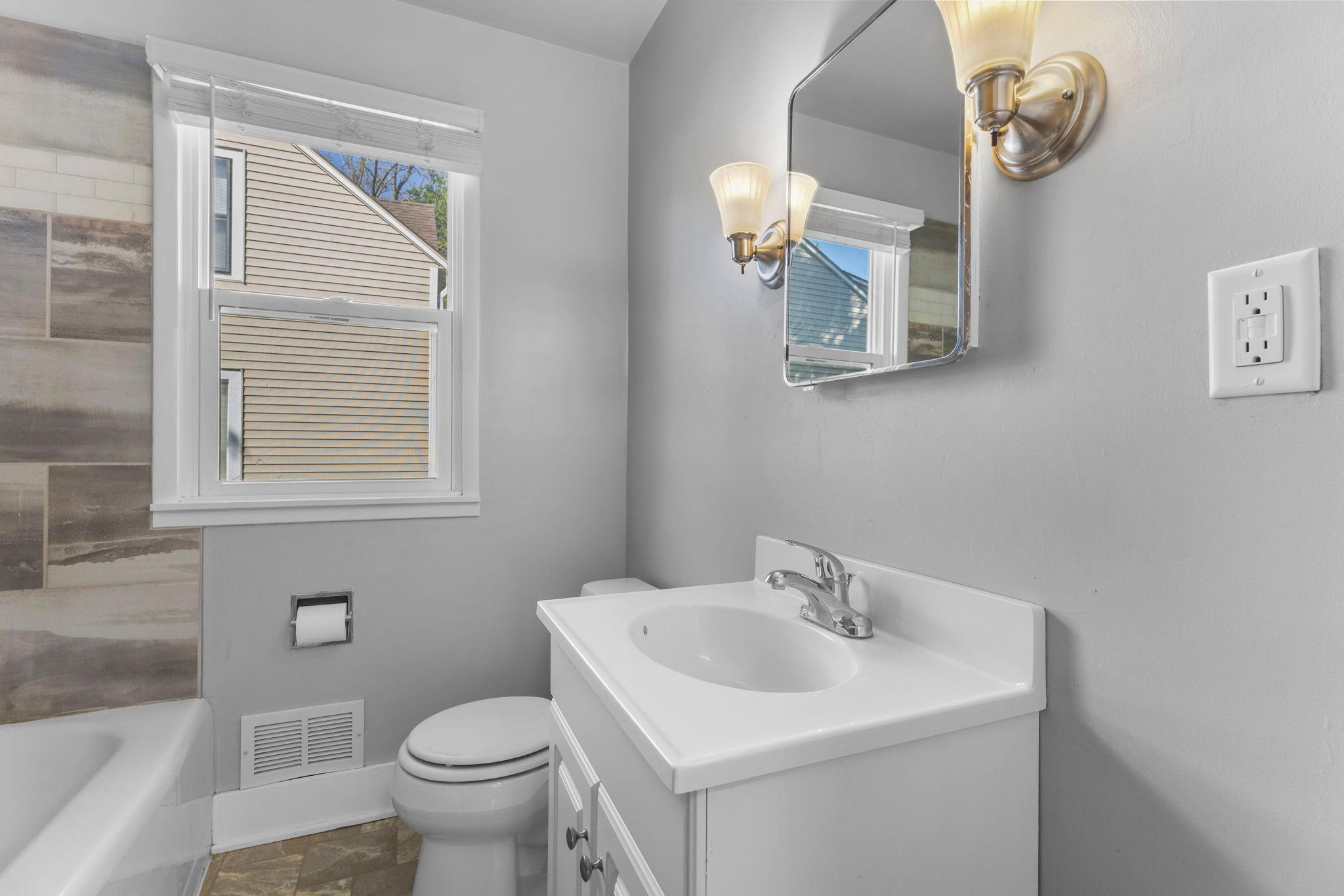 View of Residential at 152 Boulevard Avenue, Montgomery MN 56069, Montgomery (13 of 23) - Mike Wilen | Minnesota Team Real Estate
