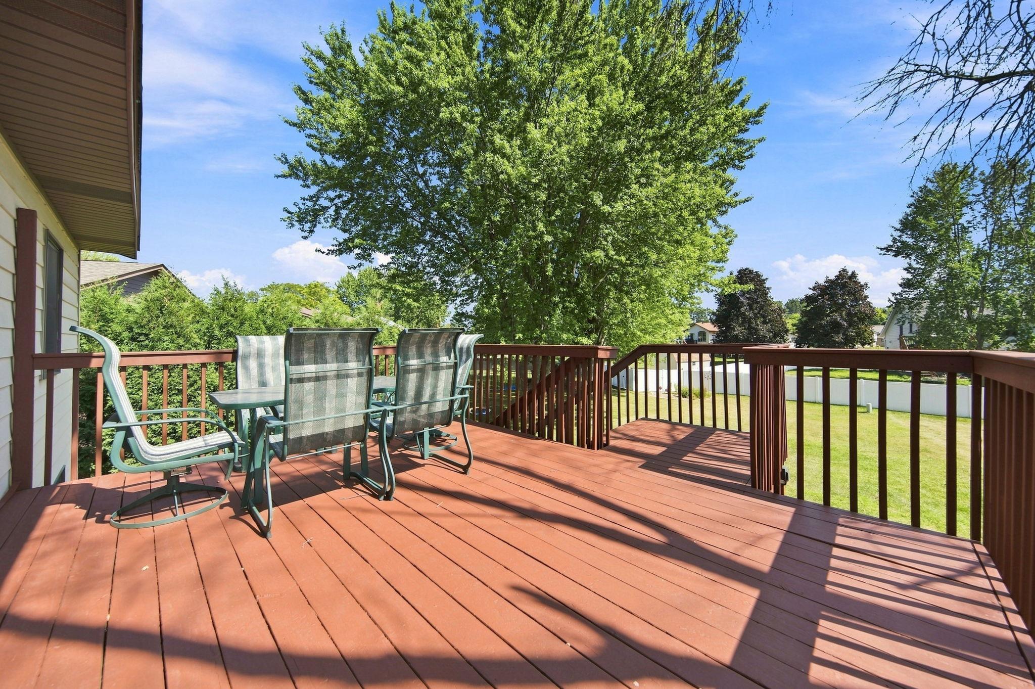 View of Residential at 2375 Helena Road, Oakdale MN 55128, Oakdale (34 of 40) - Mike Wilen | Minnesota Team Real Estate