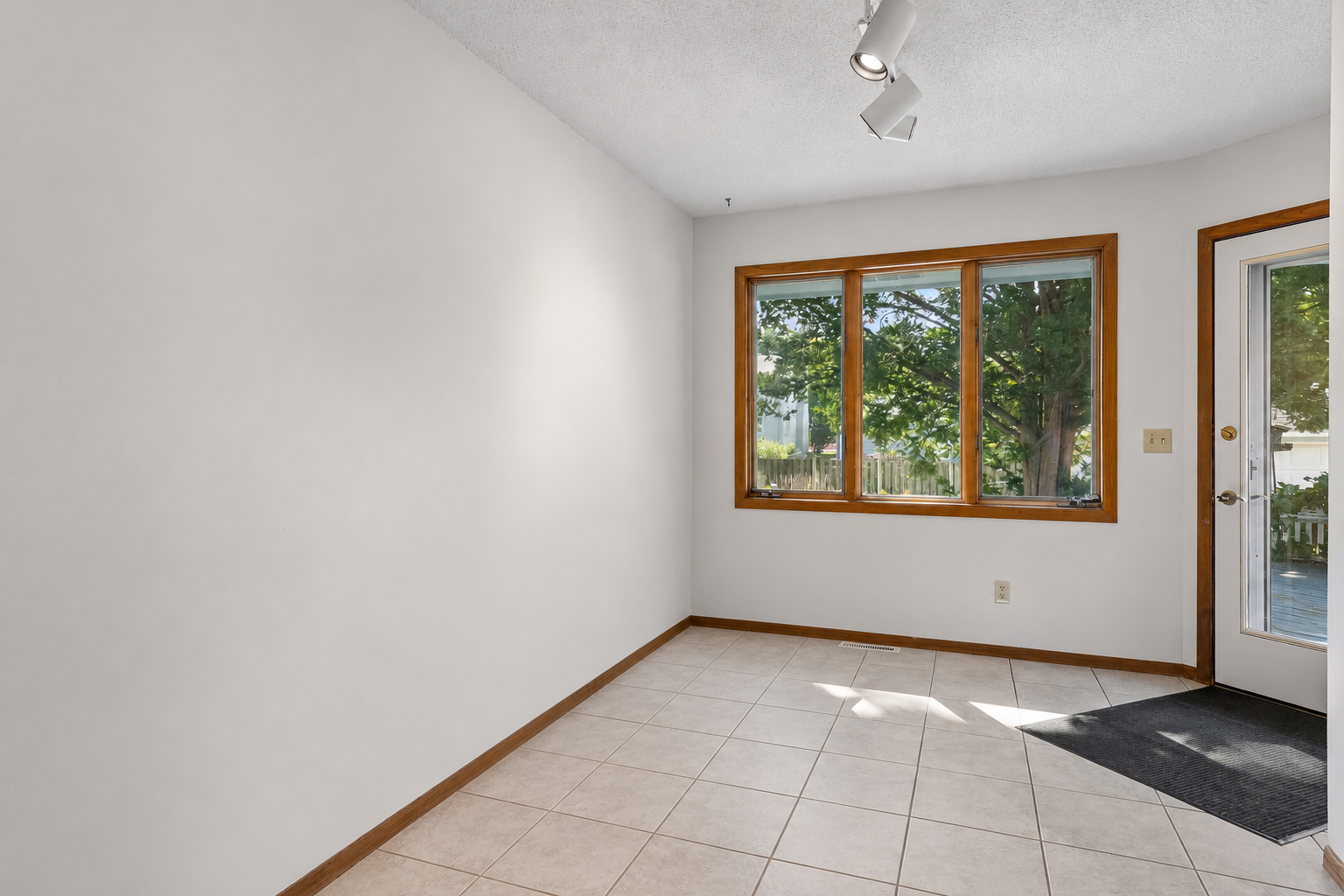 View of Residential at 6324 Rolf Avenue, Edina MN 55439, Edina (9 of 32) - Mike Wilen | Minnesota Team Real Estate