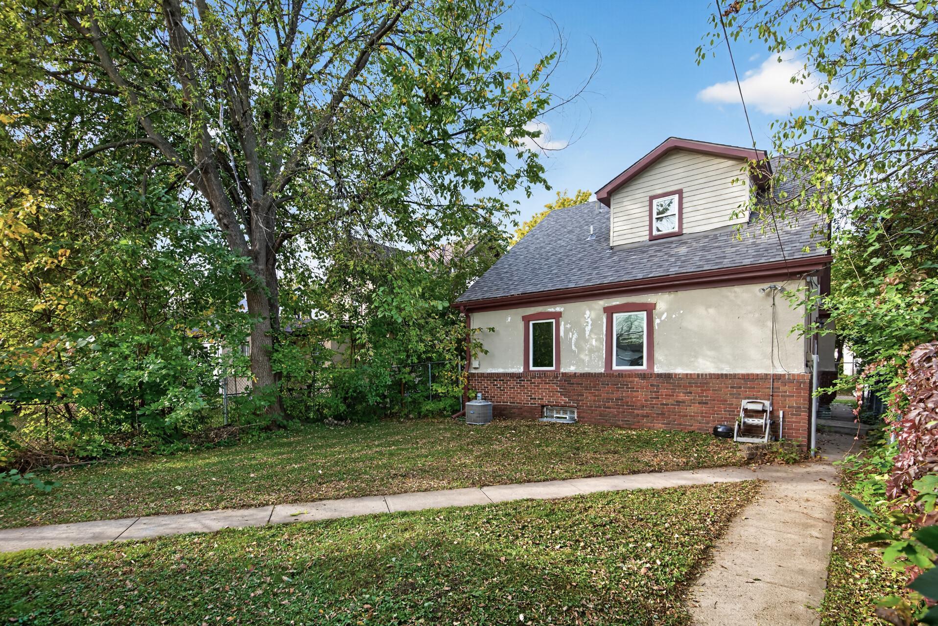 View of Residential at 1422 Queen Avenue, Minneapolis MN 55411, Minneapolis (31 of 35) - Mike Wilen | Minnesota Team Real Estate