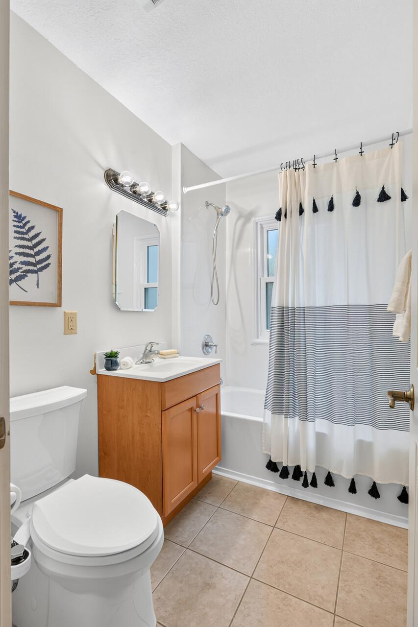 View of Residential at 1422 Queen Avenue, Minneapolis MN 55411, Minneapolis (17 of 35) - Mike Wilen | Minnesota Team Real Estate
