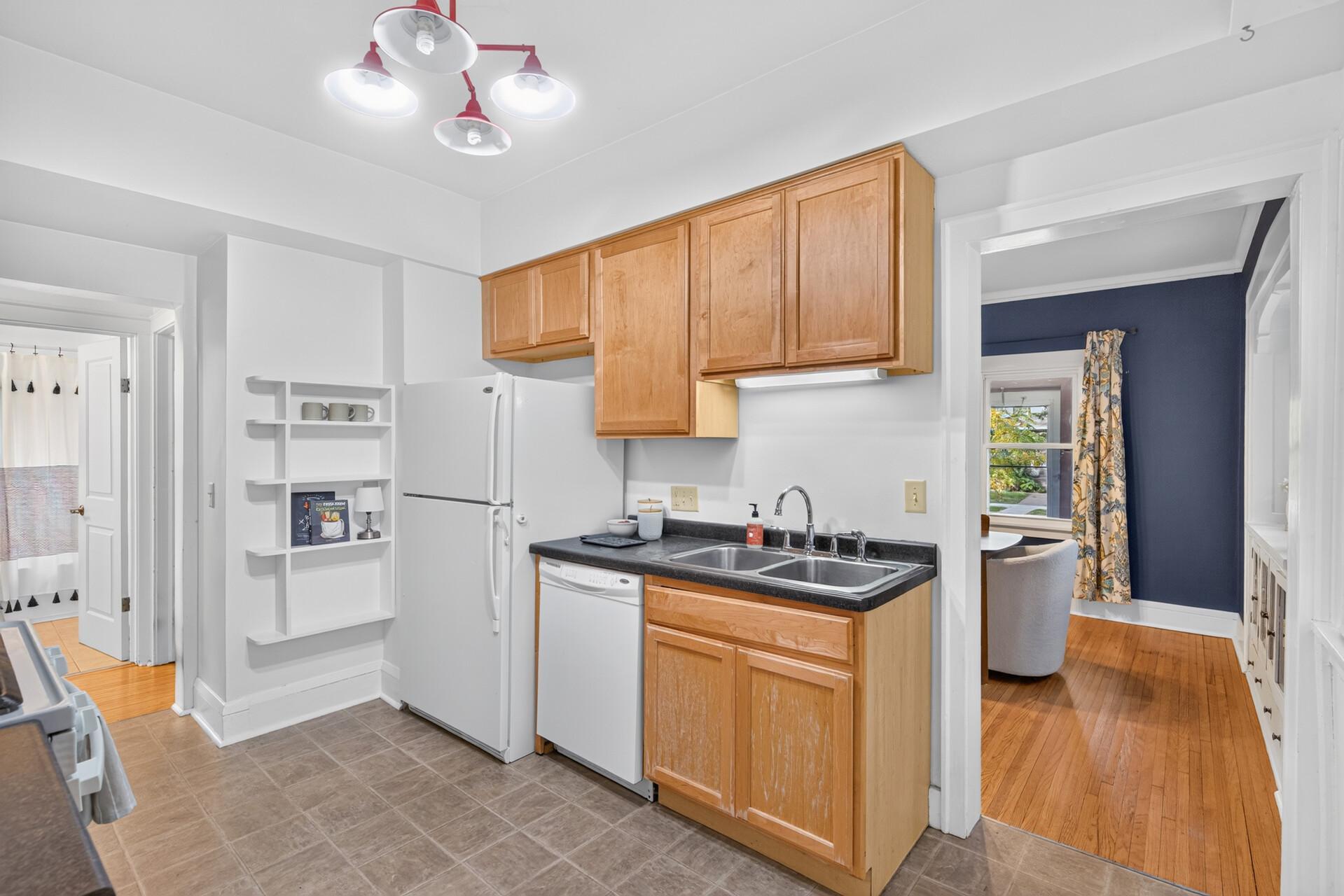 View of Residential at 1422 Queen Avenue, Minneapolis MN 55411, Minneapolis (10 of 35) - Mike Wilen | Minnesota Team Real Estate