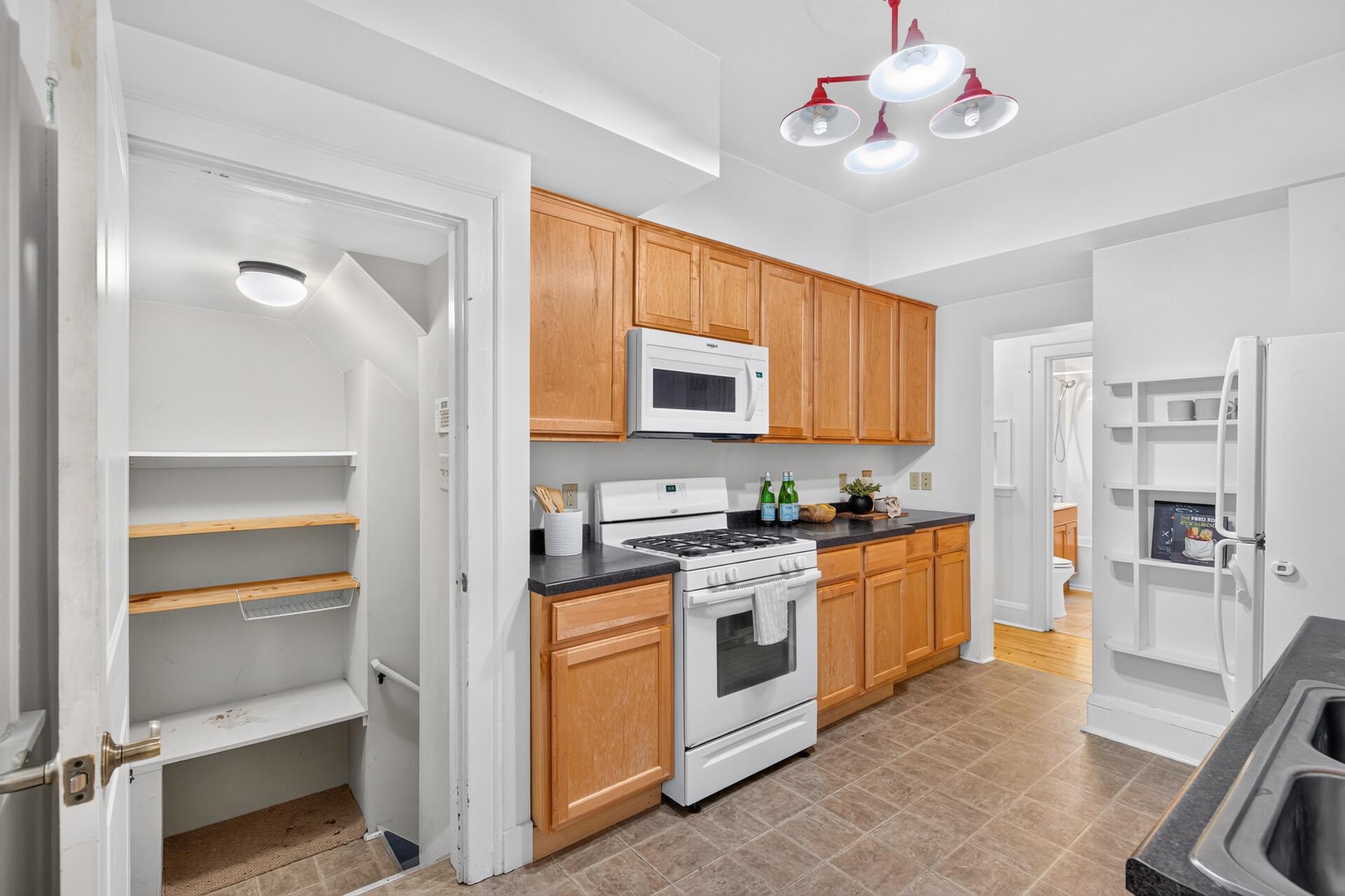 View of Residential at 1422 Queen Avenue, Minneapolis MN 55411, Minneapolis (9 of 35) - Mike Wilen | Minnesota Team Real Estate