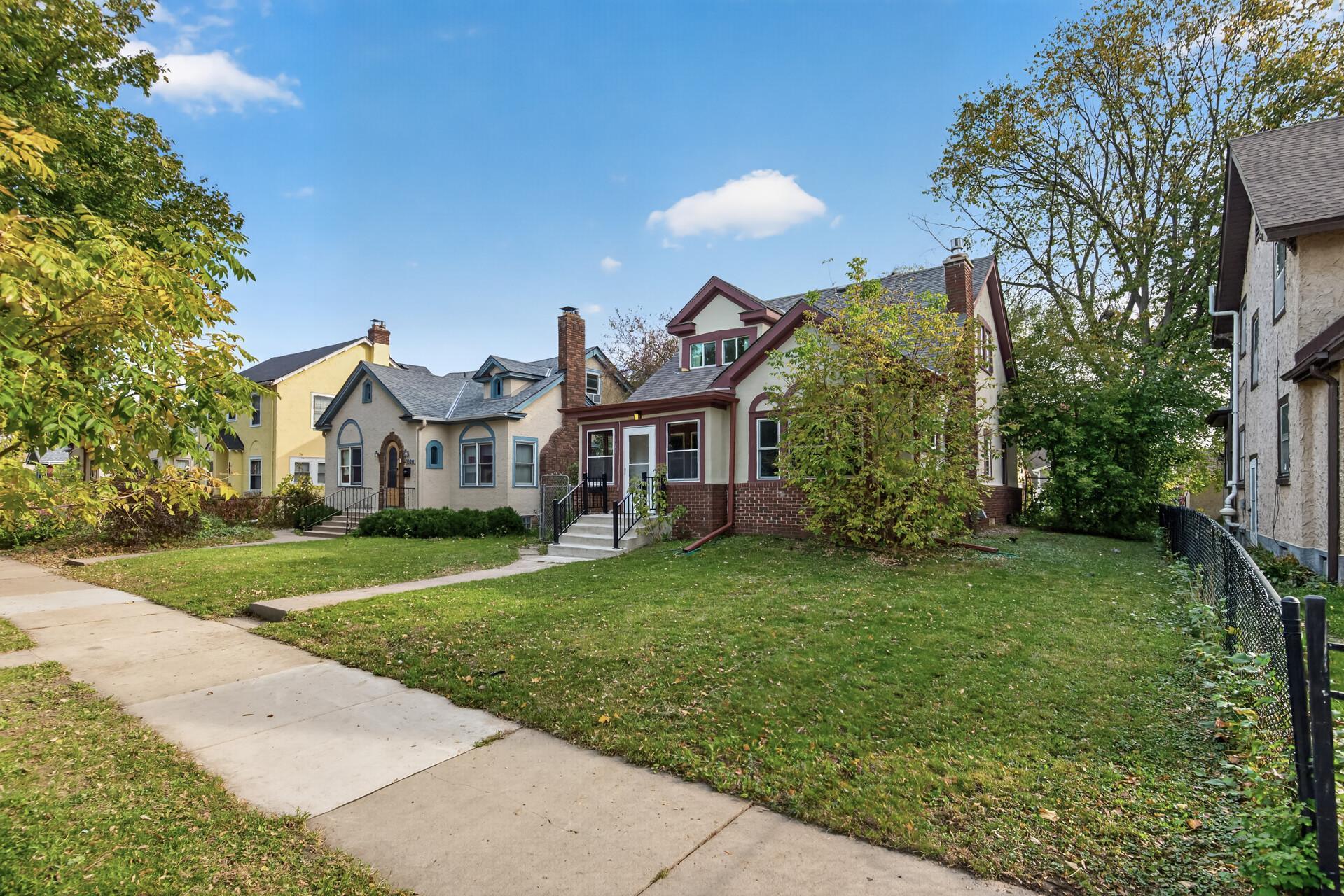View of Residential at 1422 Queen Avenue, Minneapolis MN 55411, Minneapolis (34 of 35) - Mike Wilen | Minnesota Team Real Estate