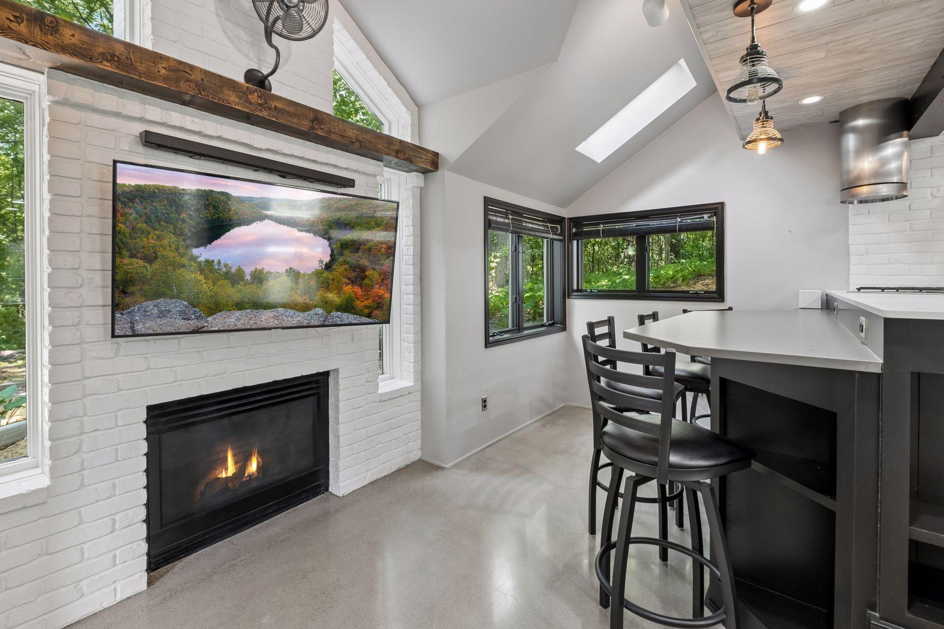View of Residential at 15517 Excelsior Boulevard, Minnetonka MN 55345, Minnetonka (8 of 52) - Mike Wilen | Minnesota Team Real Estate