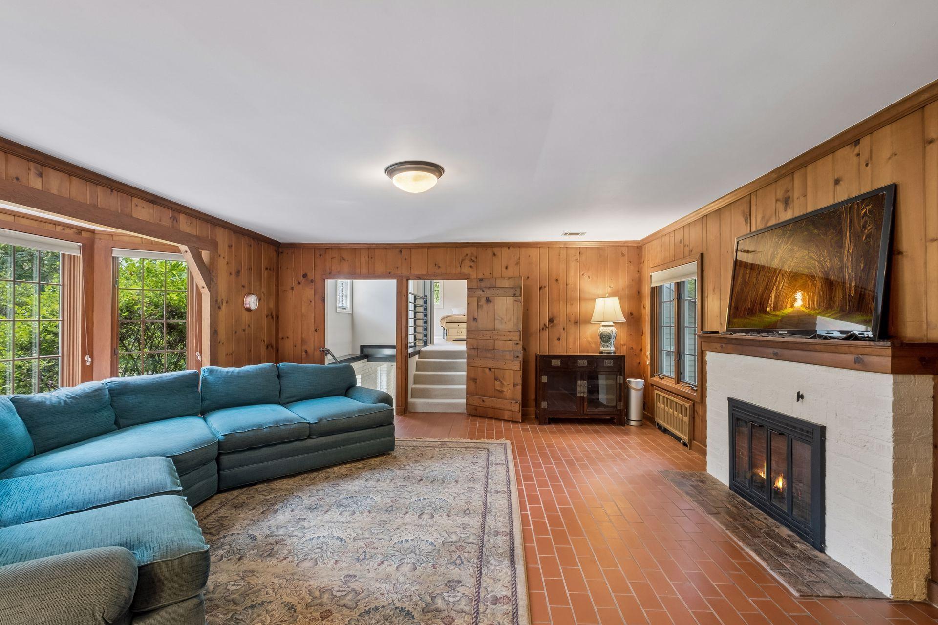 View of Residential at 15517 Excelsior Boulevard, Minnetonka MN 55345, Minnetonka (23 of 52) - Mike Wilen | Minnesota Team Real Estate
