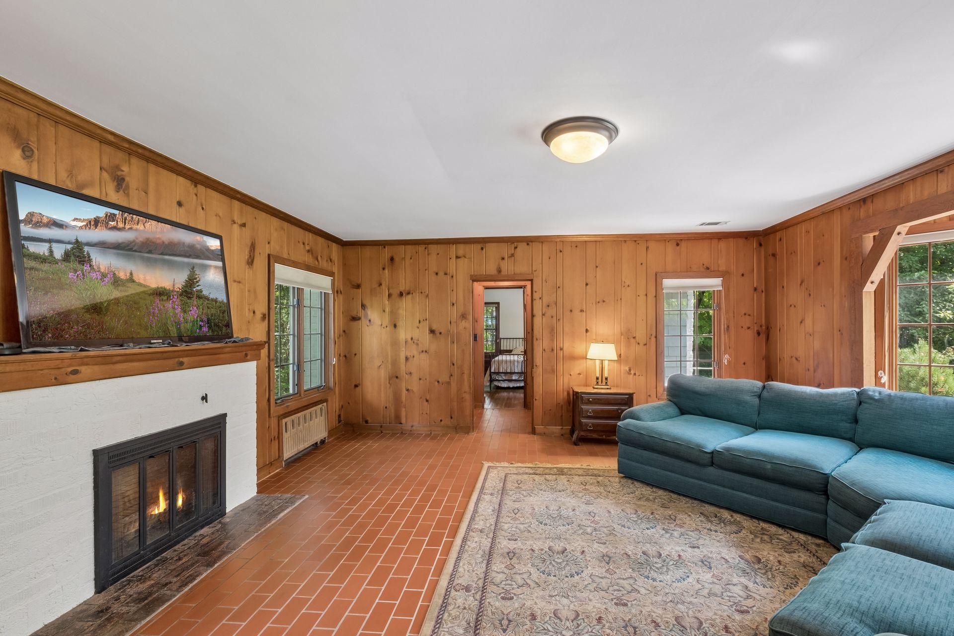 View of Residential at 15517 Excelsior Boulevard, Minnetonka MN 55345, Minnetonka (18 of 52) - Mike Wilen | Minnesota Team Real Estate