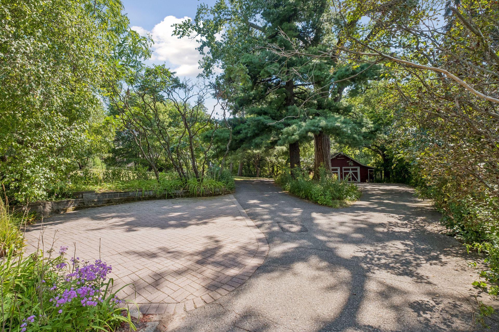 View of Residential at 15517 Excelsior Boulevard, Minnetonka MN 55345, Minnetonka (33 of 52) - Mike Wilen | Minnesota Team Real Estate