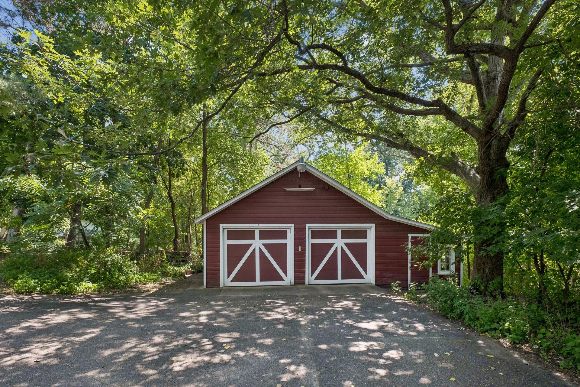 View of Residential at 15517 Excelsior Boulevard, Minnetonka MN 55345, Minnetonka (34 of 52) - Mike Wilen | Minnesota Team Real Estate