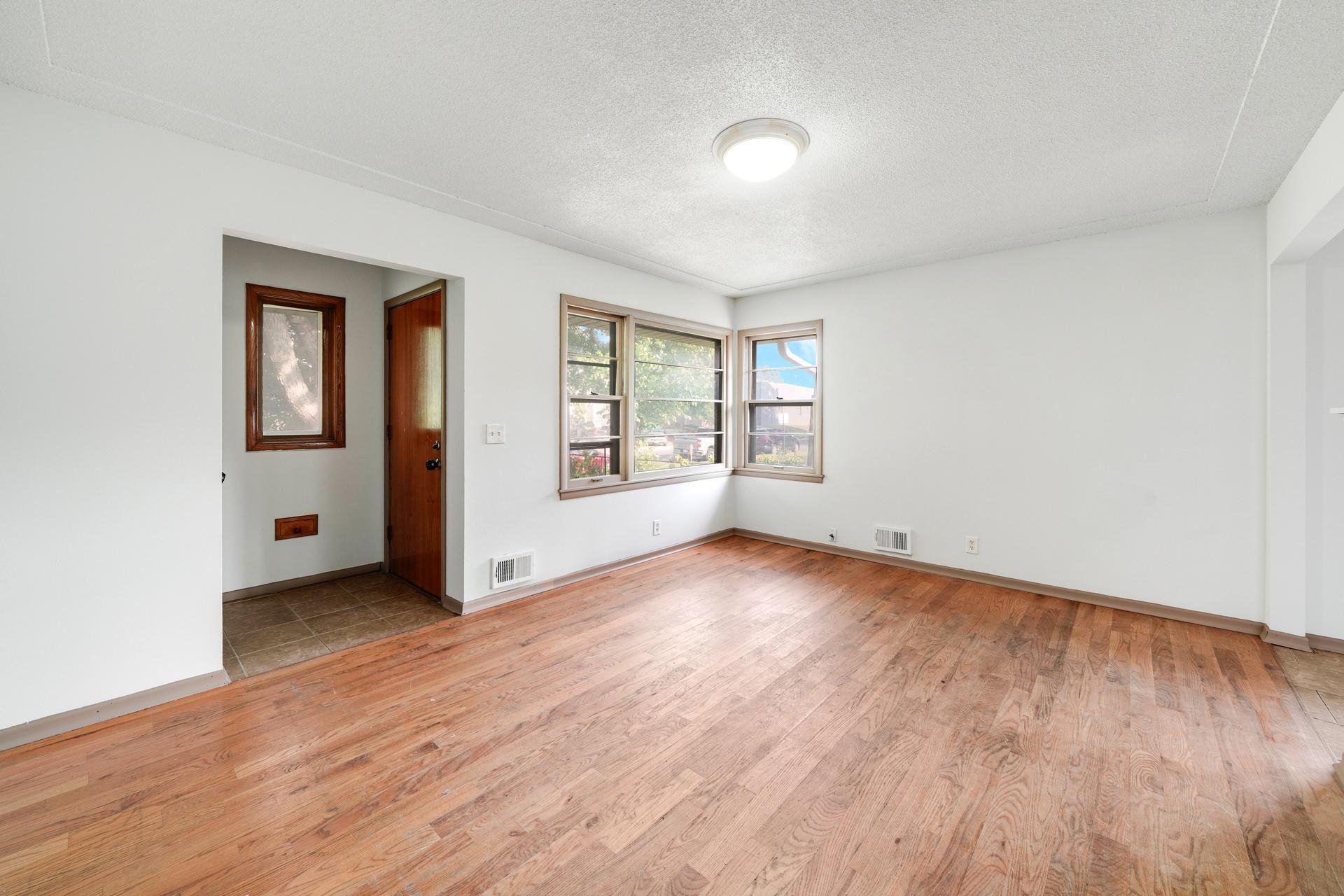 View of Residential Income at 3822 3rd Street, Columbia Heights MN 55421, Columbia Heights (14 of 32) - Mike Wilen | Minnesota Team Real Estate
