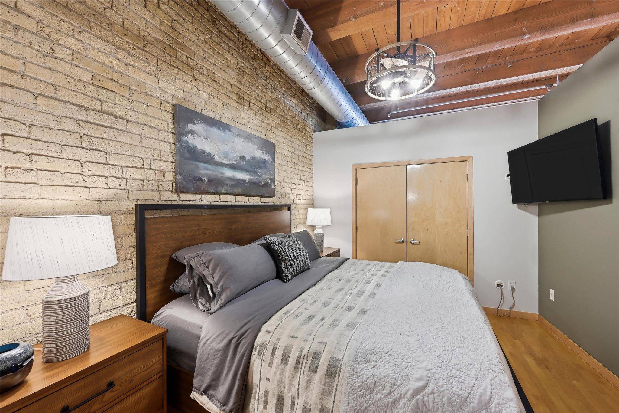 View of Residential at 607 Washington Avenue #202, Minneapolis MN 55415, Minneapolis (3 of 29) - Mike Wilen | Minnesota Team Real Estate