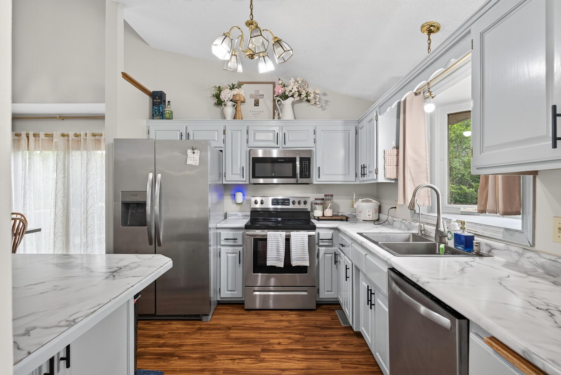 View of Residential at 7101 Setzler Parkway, Brooklyn Park MN 55445, Brooklyn Park (8 of 31) - Mike Wilen | Minnesota Team Real Estate