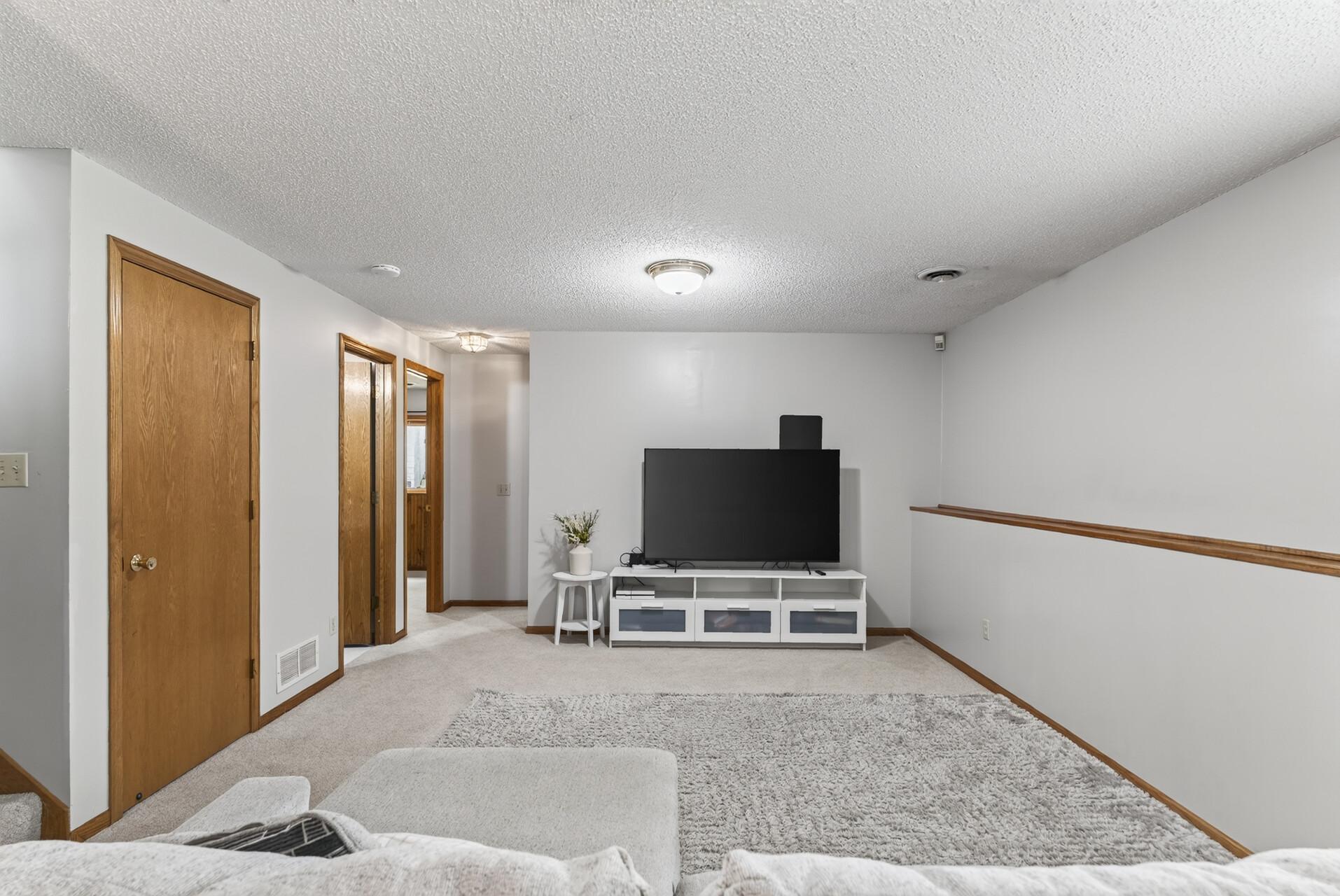 View of Residential at 7101 Setzler Parkway, Brooklyn Park MN 55445, Brooklyn Park (17 of 31) - Mike Wilen | Minnesota Team Real Estate