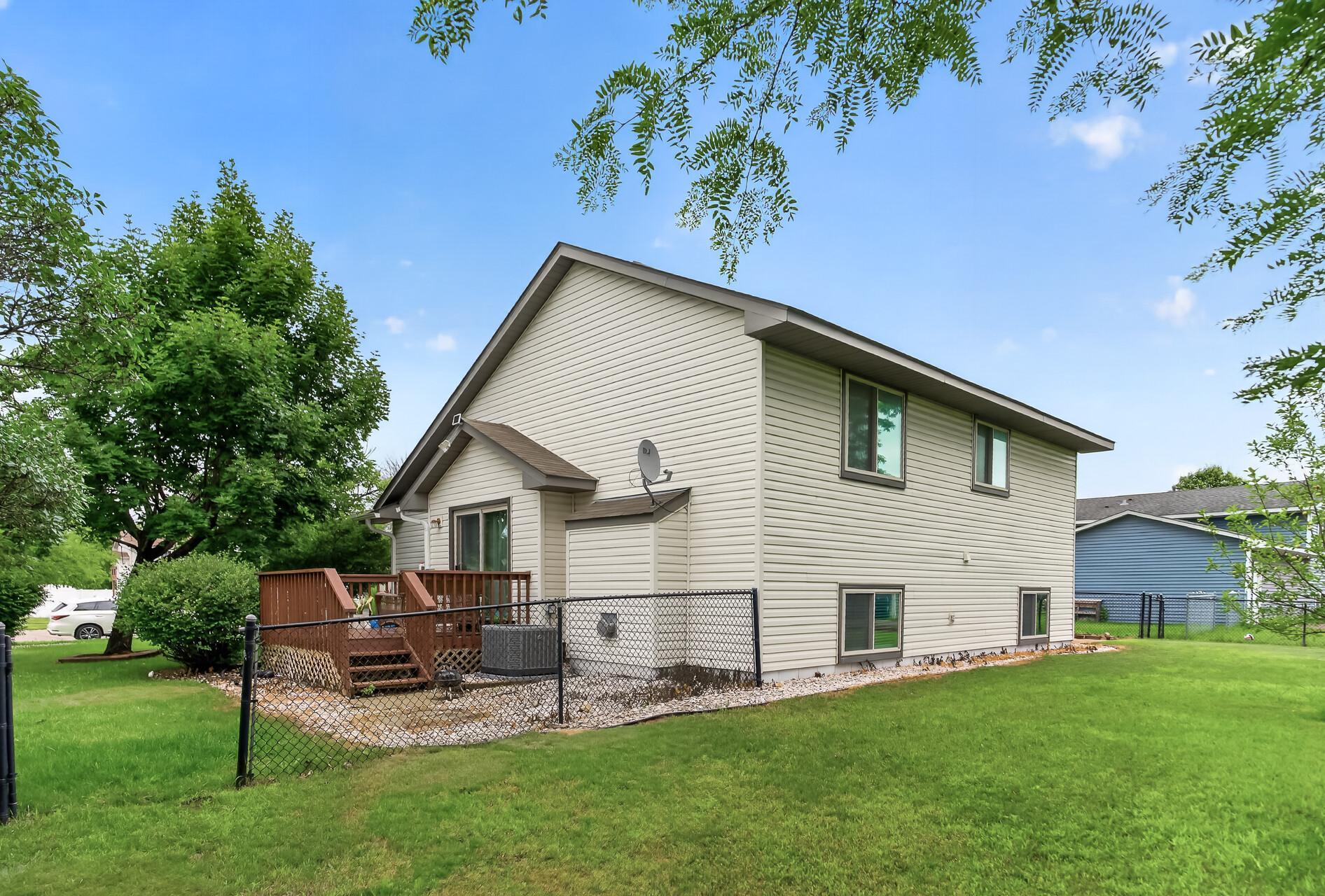 View of Residential at 7101 Setzler Parkway, Brooklyn Park MN 55445, Brooklyn Park (23 of 31) - Mike Wilen | Minnesota Team Real Estate