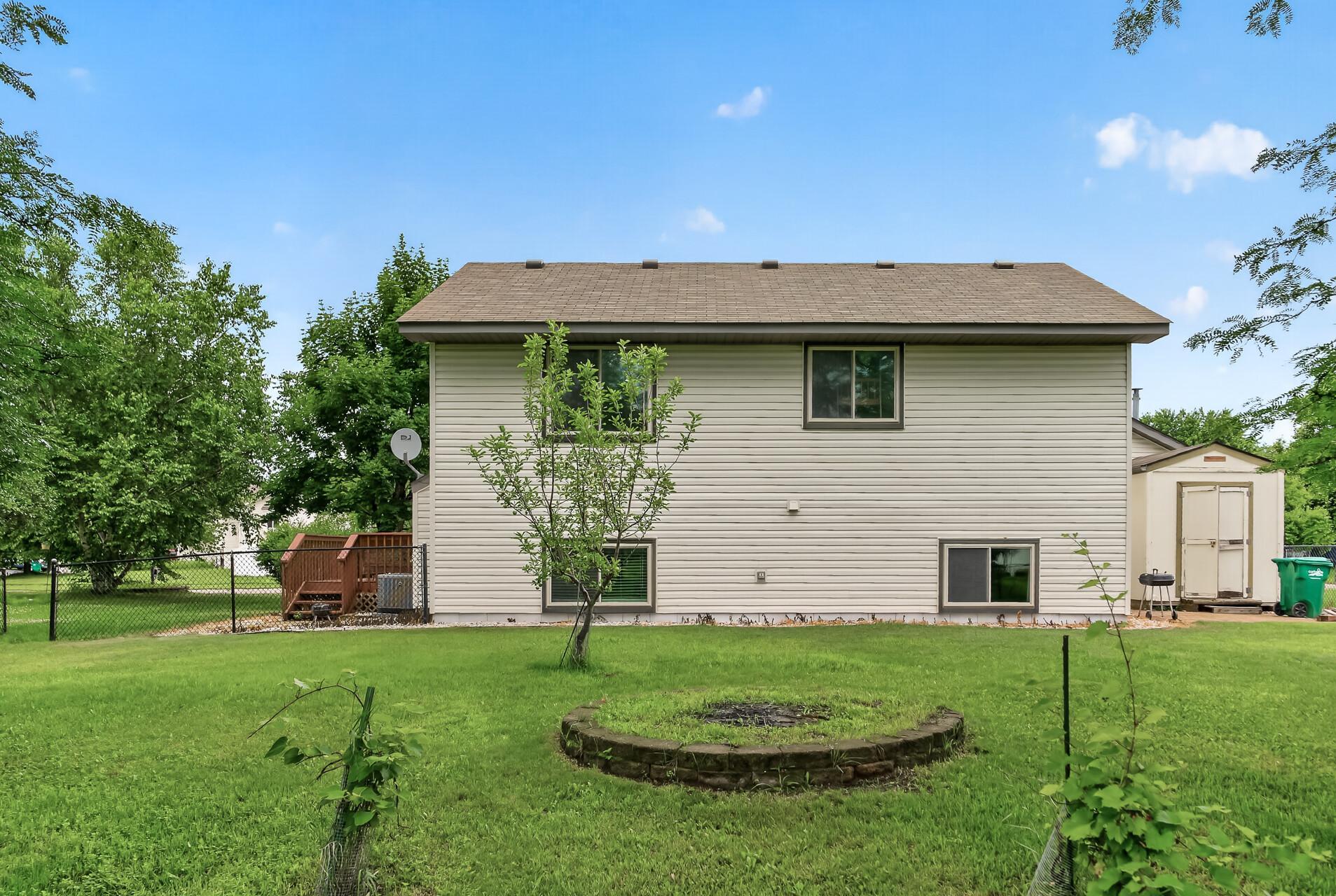 View of Residential at 7101 Setzler Parkway, Brooklyn Park MN 55445, Brooklyn Park (24 of 31) - Mike Wilen | Minnesota Team Real Estate