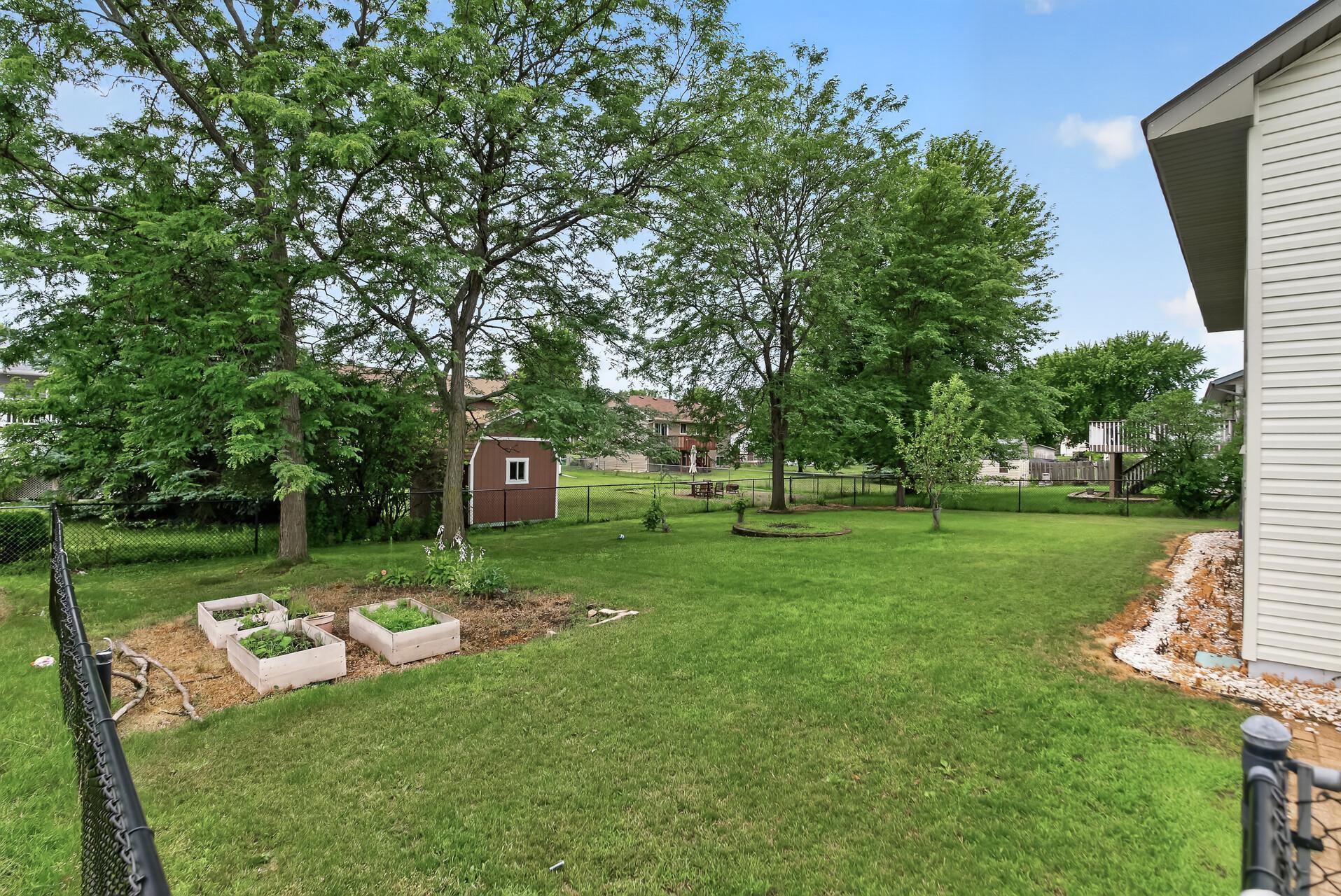 View of Residential at 7101 Setzler Parkway, Brooklyn Park MN 55445, Brooklyn Park (26 of 31) - Mike Wilen | Minnesota Team Real Estate