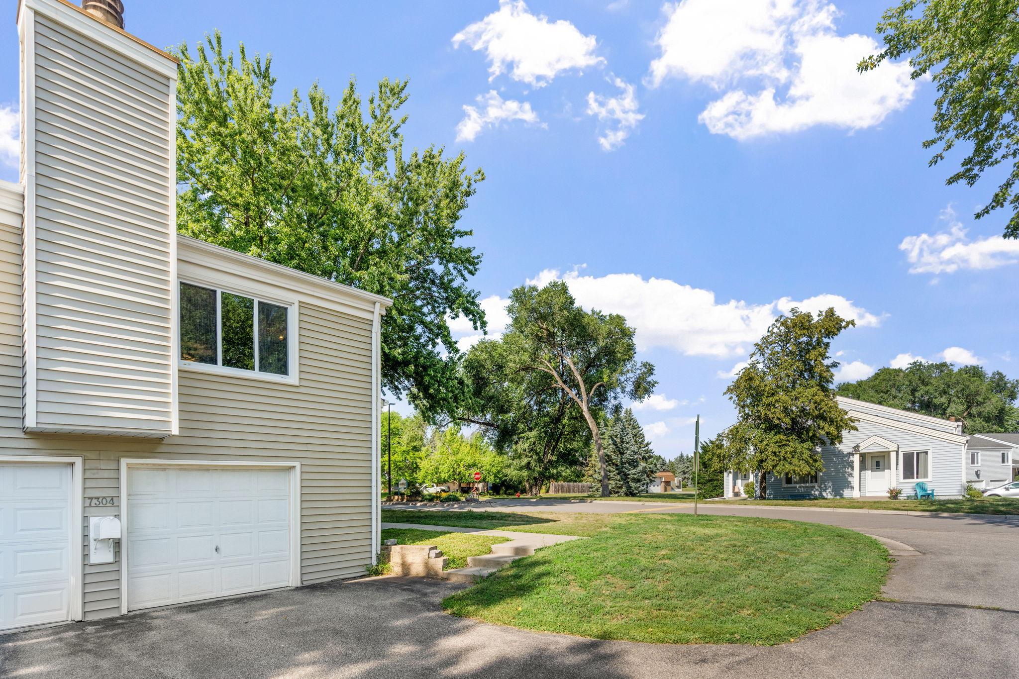 View of Residential at 7304 Landau Drive, Bloomington MN 55438, Bloomington (22 of 24) - Mike Wilen | Minnesota Team Real Estate