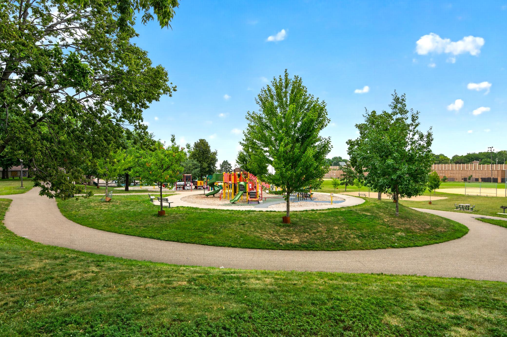 View of Residential at 4037 Grand Avenue, Minneapolis MN 55409, Minneapolis (46 of 51) - Mike Wilen | Minnesota Team Real Estate