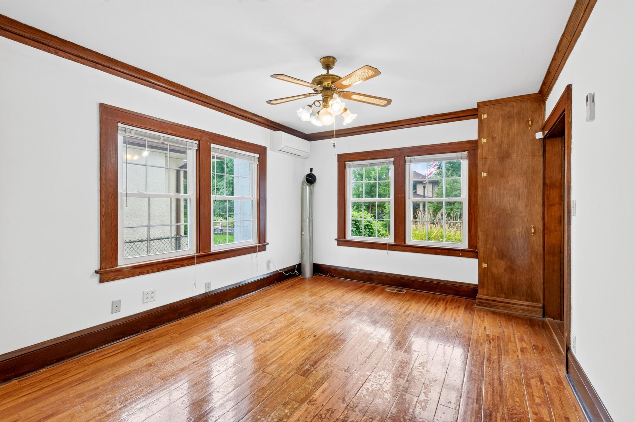 View of Residential at 4037 Grand Avenue, Minneapolis MN 55409, Minneapolis (12 of 51) - Mike Wilen | Minnesota Team Real Estate