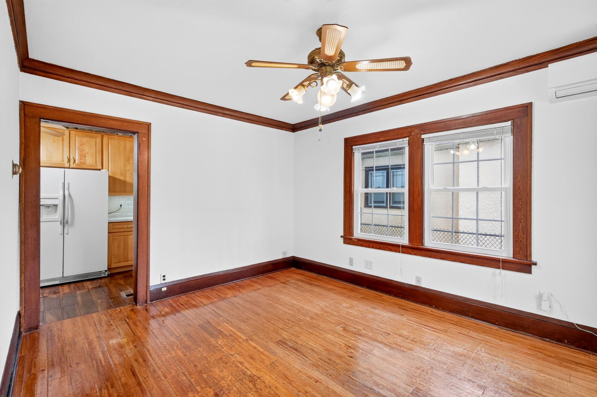 View of Residential at 4037 Grand Avenue, Minneapolis MN 55409, Minneapolis (8 of 51) - Mike Wilen | Minnesota Team Real Estate