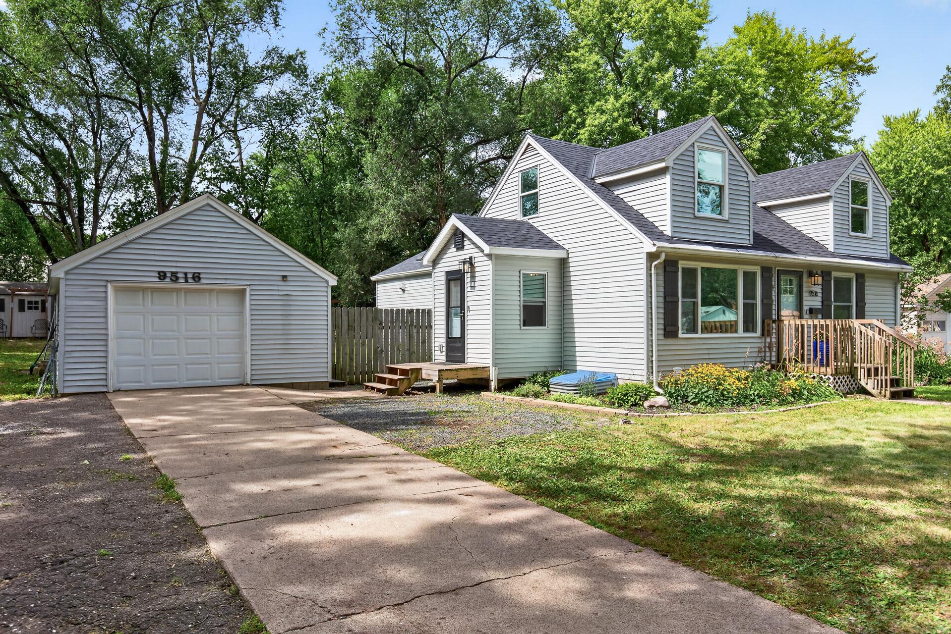 View of Residential at 9516 10th Avenue, Bloomington MN 55420, Bloomington (2 of 31) - Mike Wilen | Minnesota Team Real Estate