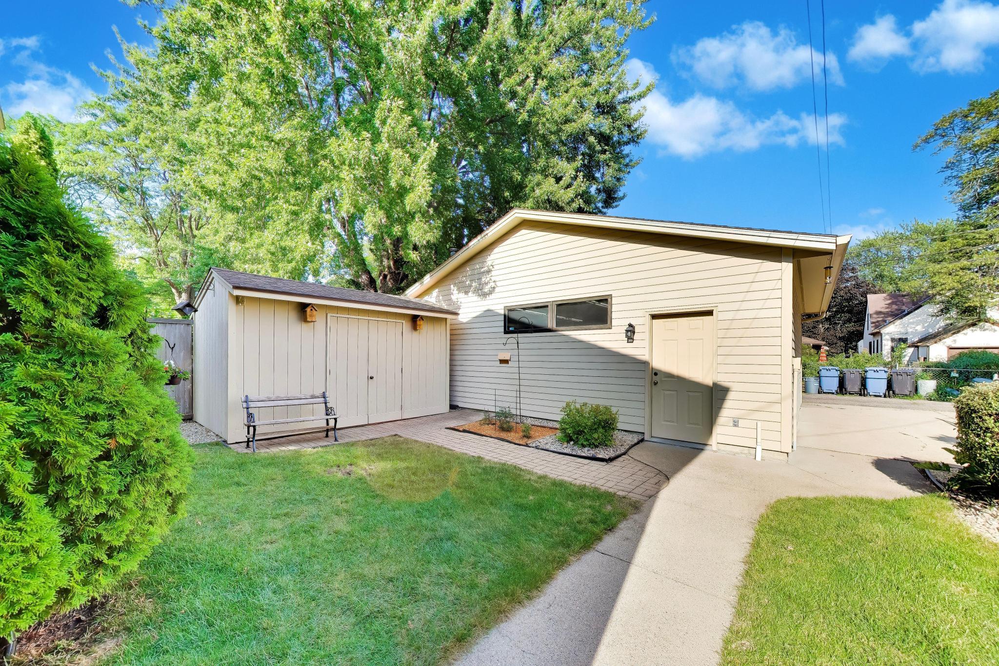 View of Residential at 3109 35th Avenue, Minneapolis MN 55406, Minneapolis (26 of 29) - Mike Wilen | Minnesota Team Real Estate