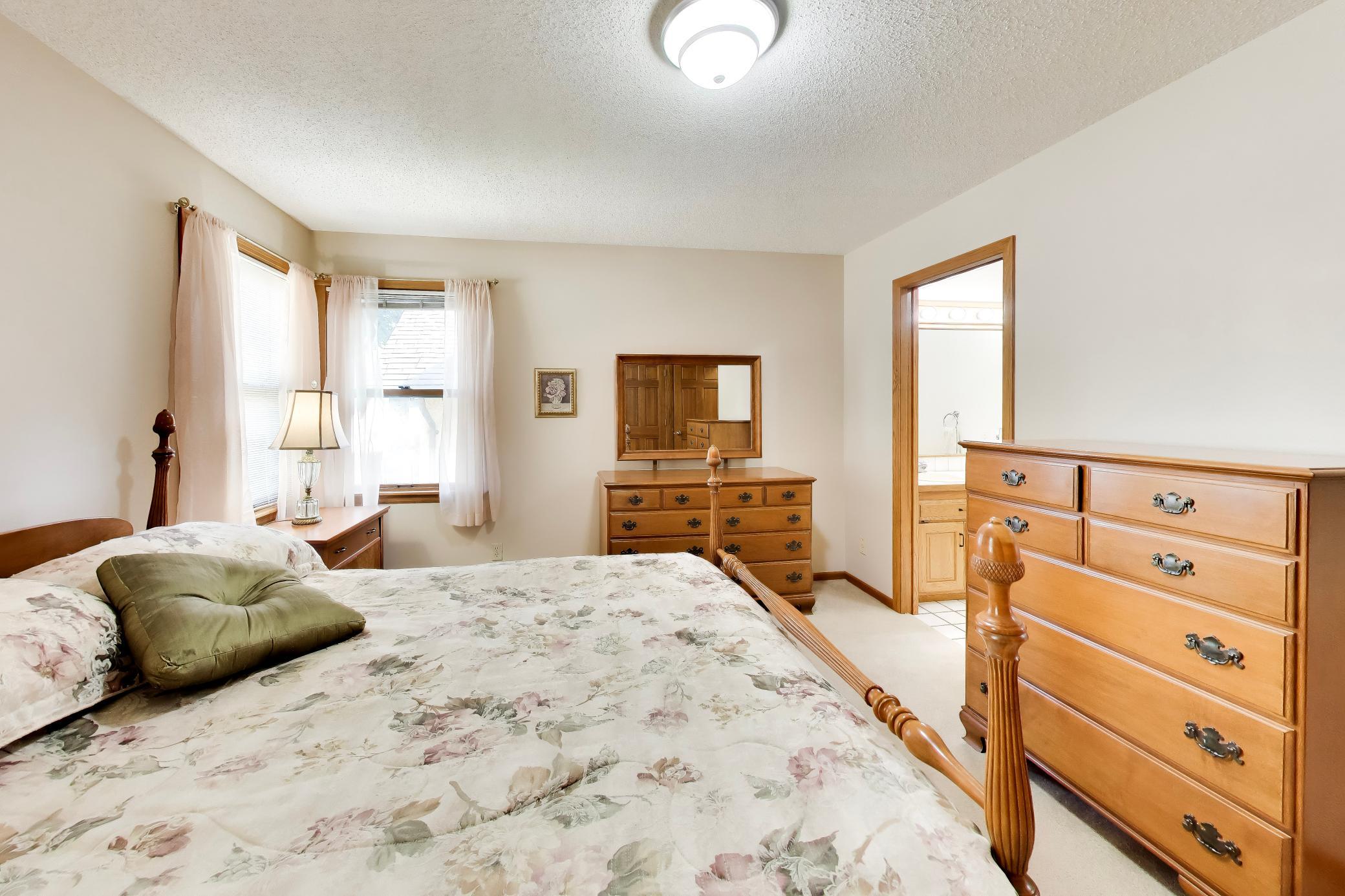 View of Residential at 3109 35th Avenue, Minneapolis MN 55406, Minneapolis (11 of 29) - Mike Wilen | Minnesota Team Real Estate