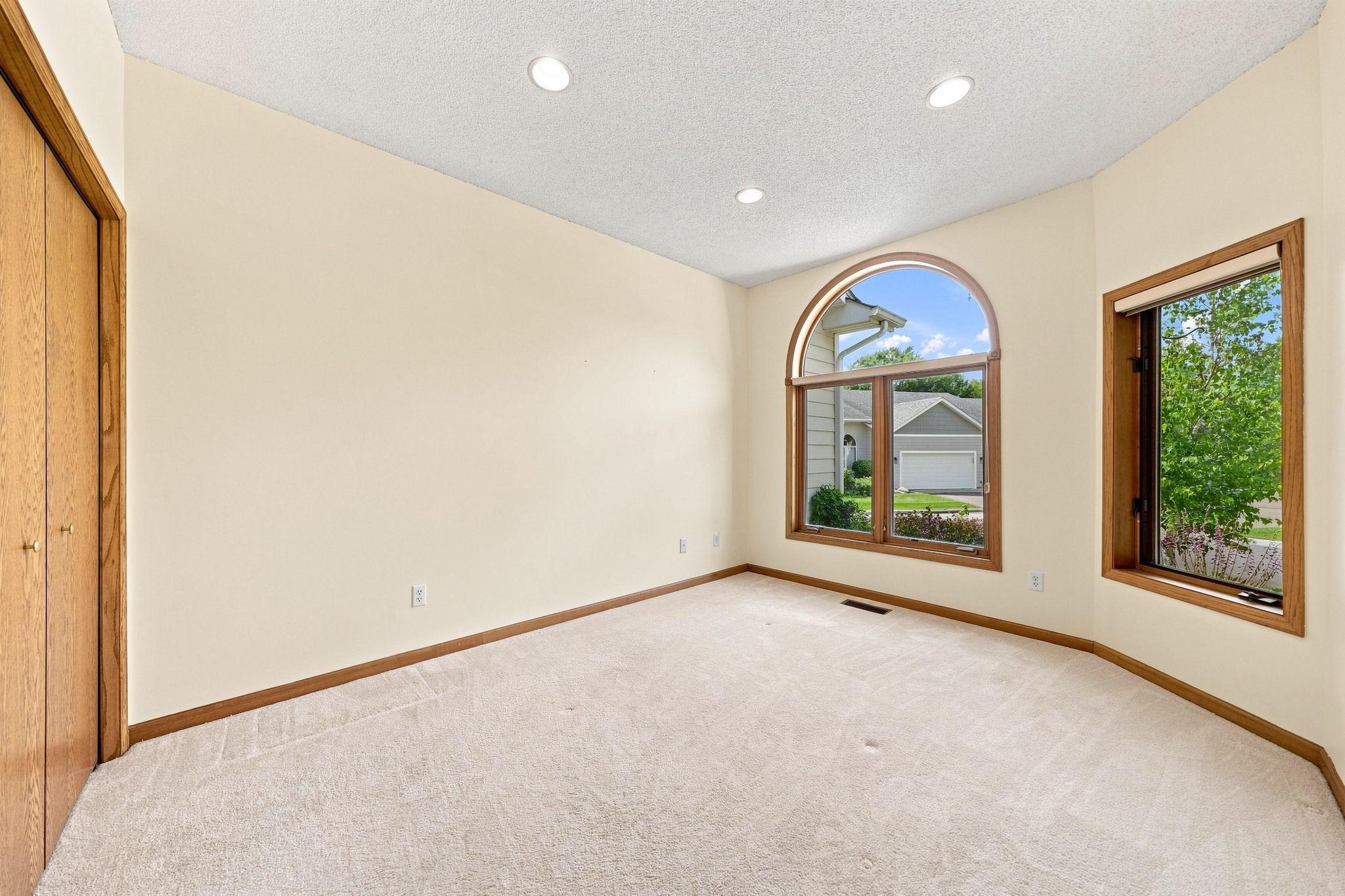 View of Residential at 833 Southcross Drive, Burnsville MN 55306, Burnsville (15 of 28) - Mike Wilen | Minnesota Team Real Estate