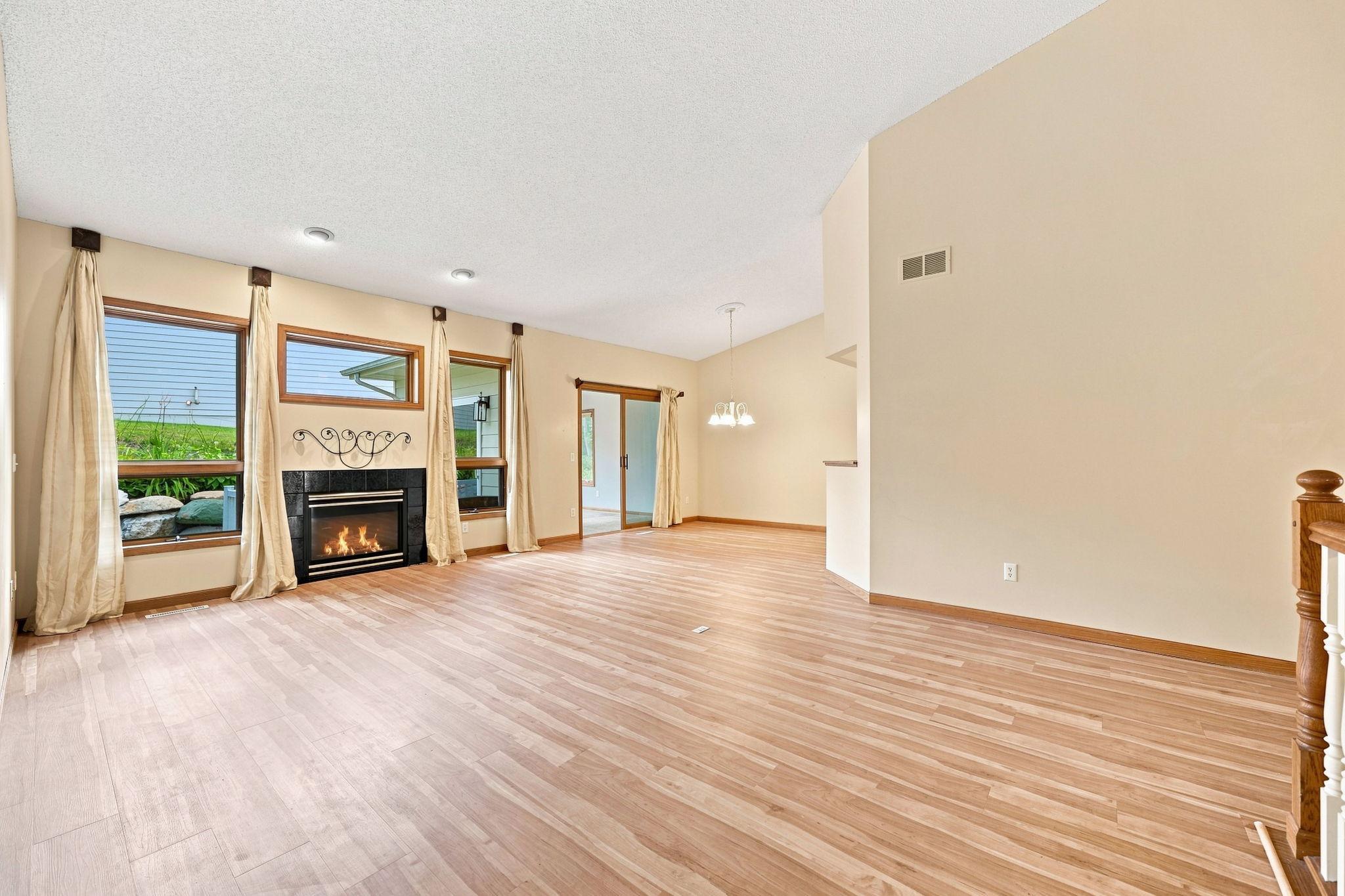 View of Residential at 833 Southcross Drive, Burnsville MN 55306, Burnsville (5 of 28) - Mike Wilen | Minnesota Team Real Estate