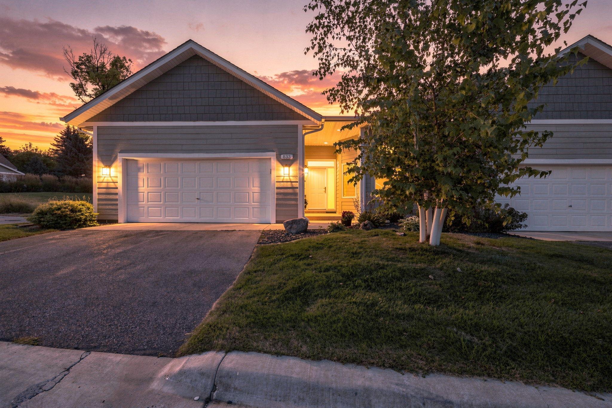 View of Residential at 833 Southcross Drive, Burnsville MN 55306, Burnsville (28 of 28) - Mike Wilen | Minnesota Team Real Estate