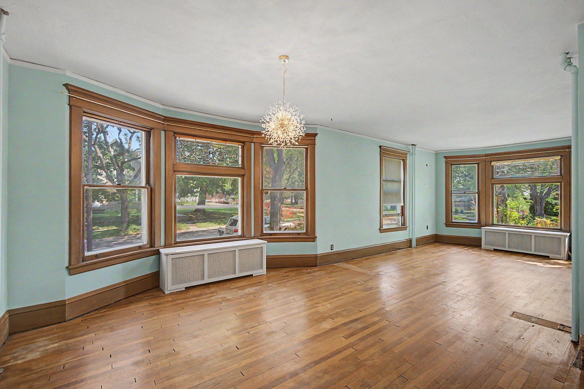 View of Residential at 987 Earl Street, Saint Paul MN 55106, Saint Paul (8 of 22) - Mike Wilen | Minnesota Team Real Estate