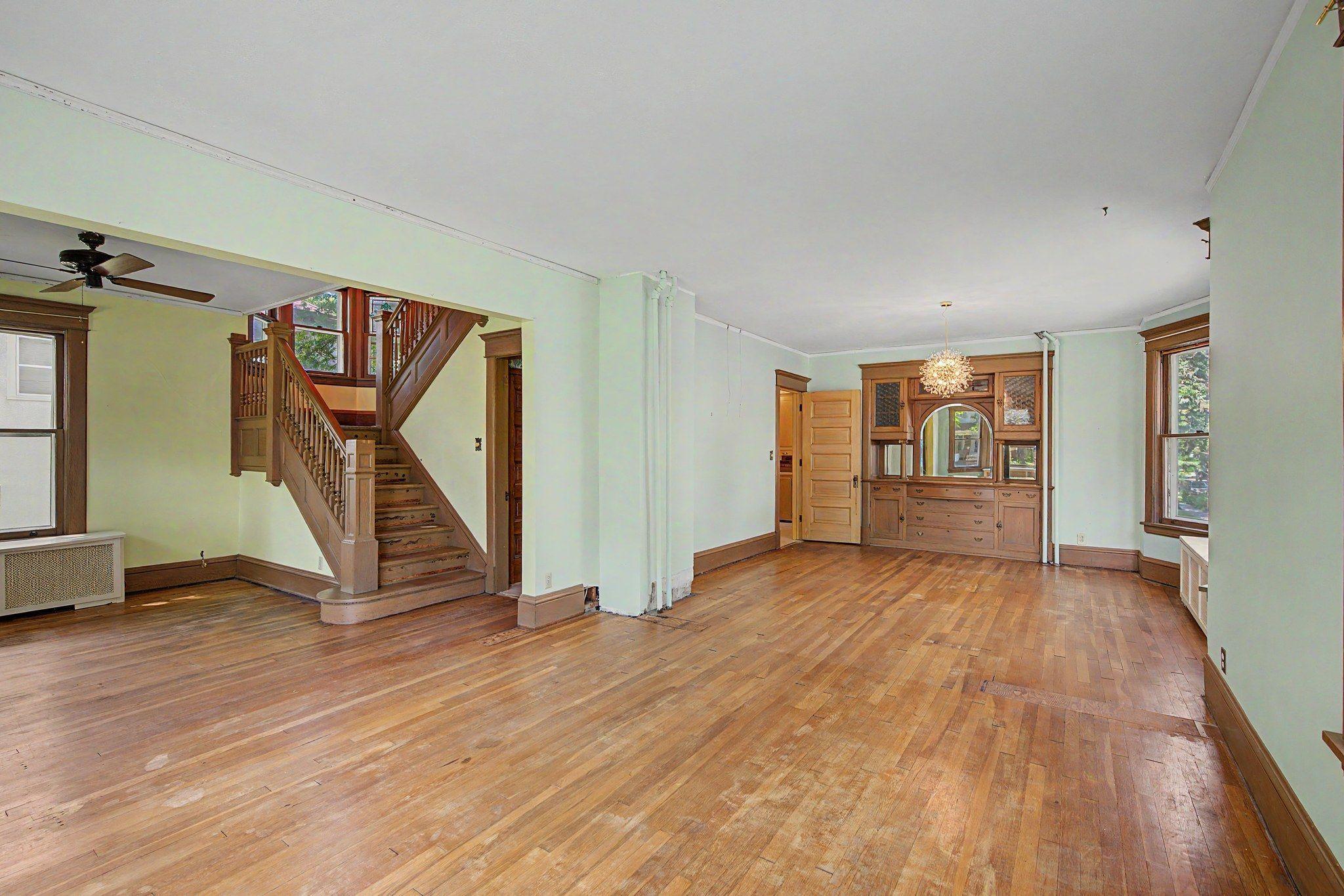 View of Residential at 987 Earl Street, Saint Paul MN 55106, Saint Paul (10 of 22) - Mike Wilen | Minnesota Team Real Estate