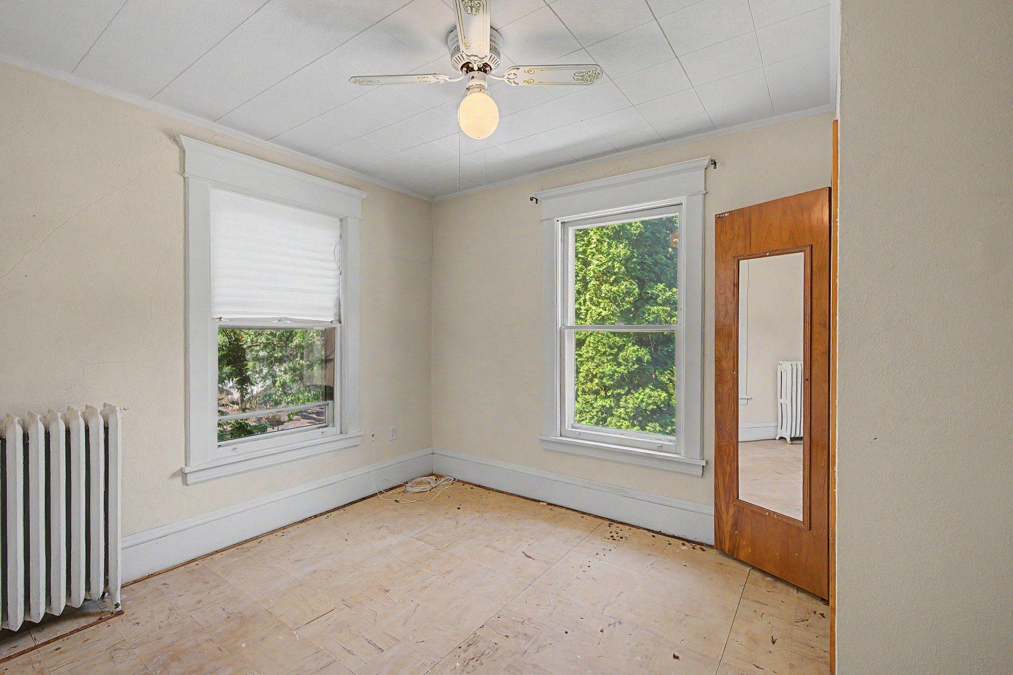 View of Residential at 987 Earl Street, Saint Paul MN 55106, Saint Paul (17 of 22) - Mike Wilen | Minnesota Team Real Estate