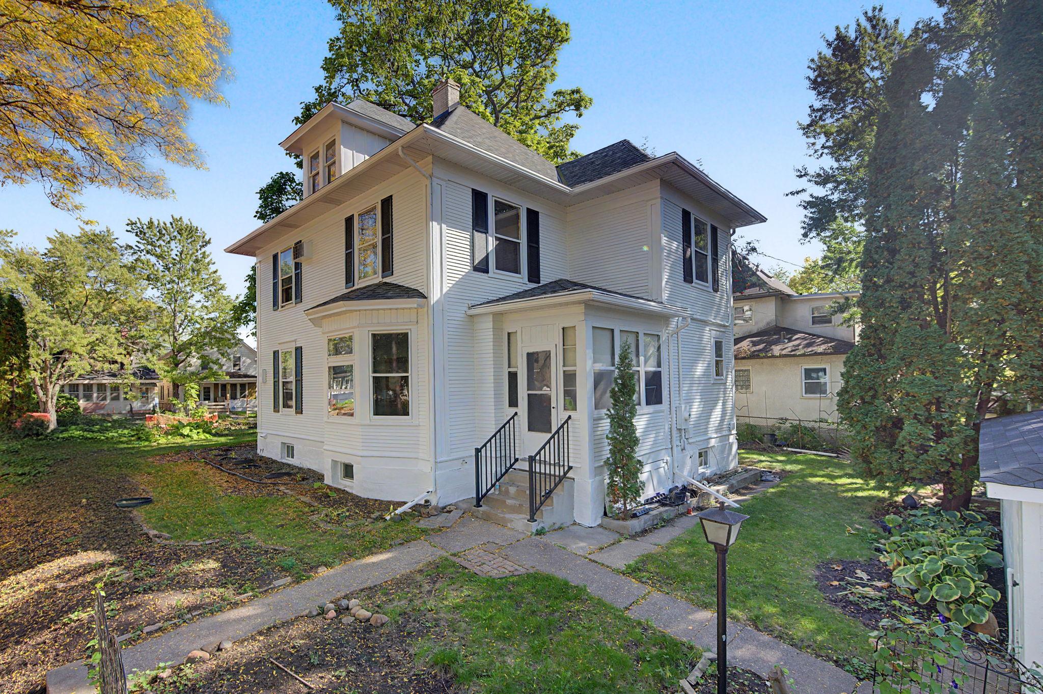 View of Residential at 987 Earl Street, Saint Paul MN 55106, Saint Paul (3 of 24) - Mike Wilen | Minnesota Team Real Estate