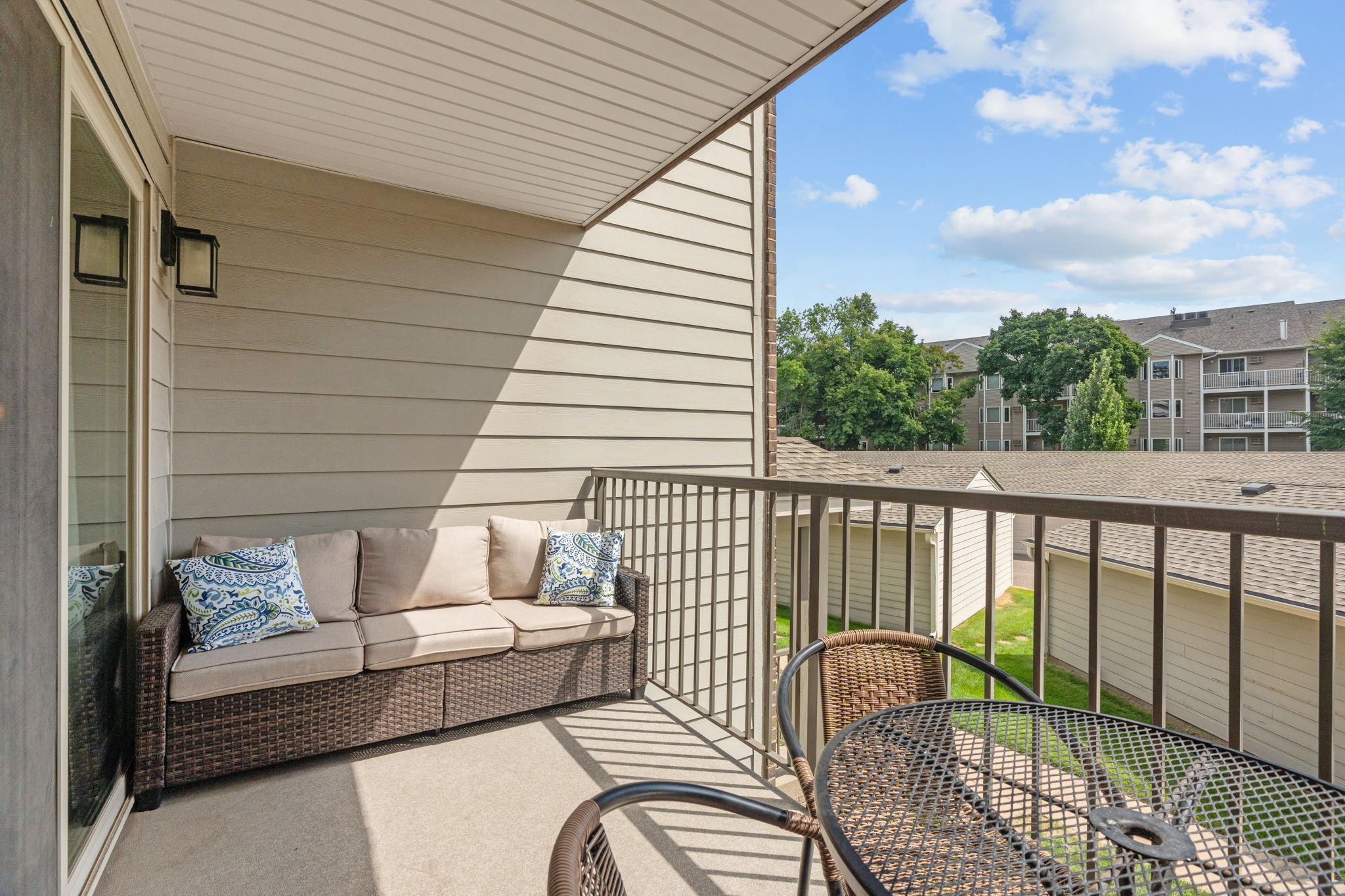 View of Residential at 2100 Ridge Drive #22, Saint Louis Park MN 55416, Saint Louis Park (20 of 39) - Mike Wilen | Minnesota Team Real Estate