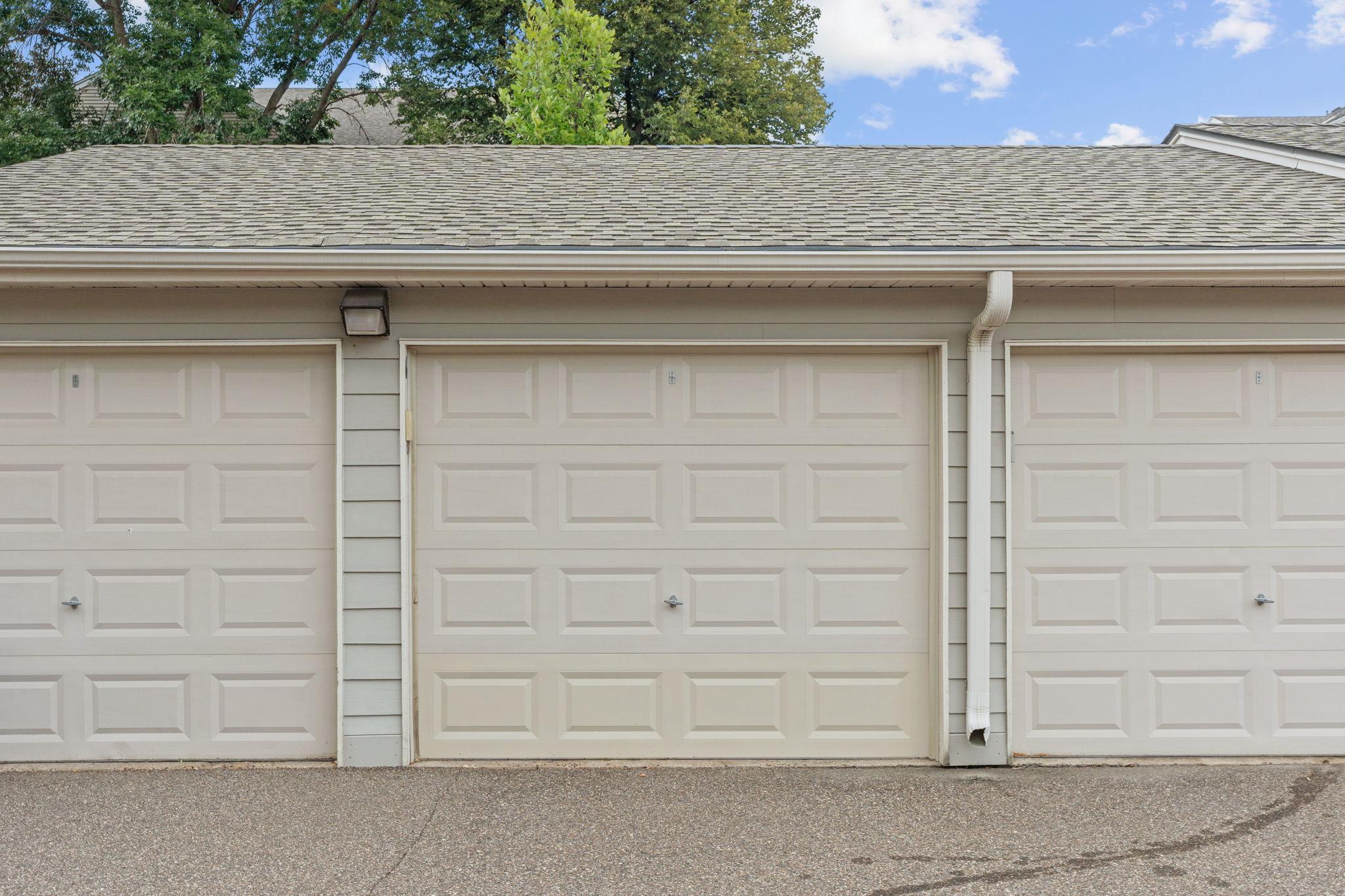 View of Residential at 2100 Ridge Drive #22, Saint Louis Park MN 55416, Saint Louis Park (23 of 39) - Mike Wilen | Minnesota Team Real Estate