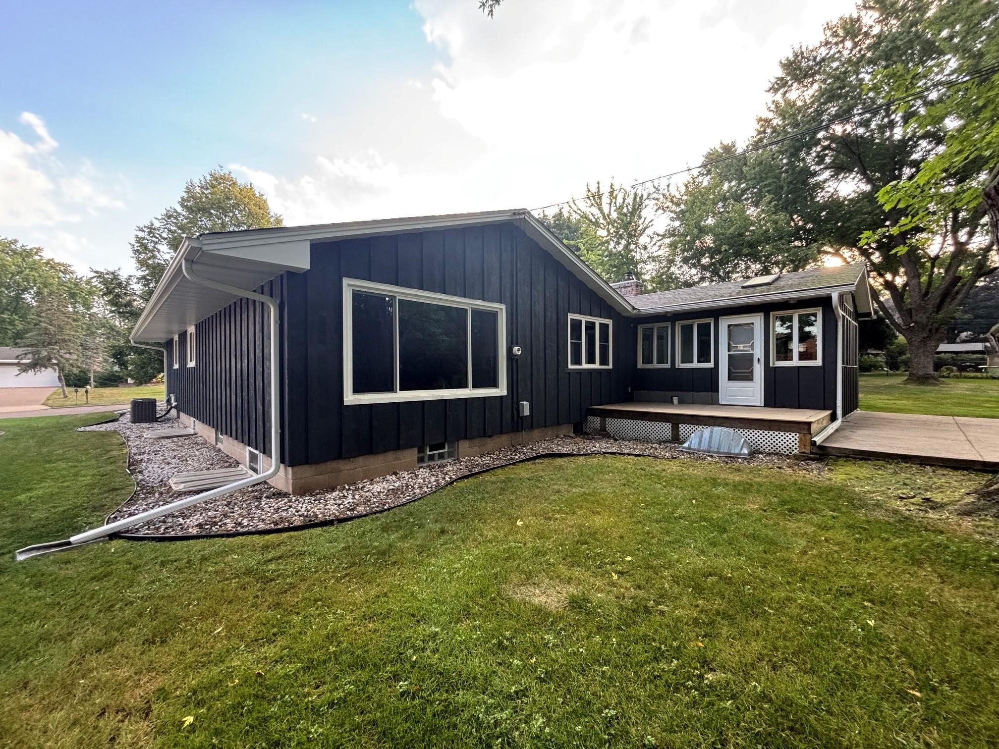 View of Residential at 410 Betty Lane, West Saint Paul MN 55118, West Saint Paul (18 of 18) - Mike Wilen | Minnesota Team Real Estate