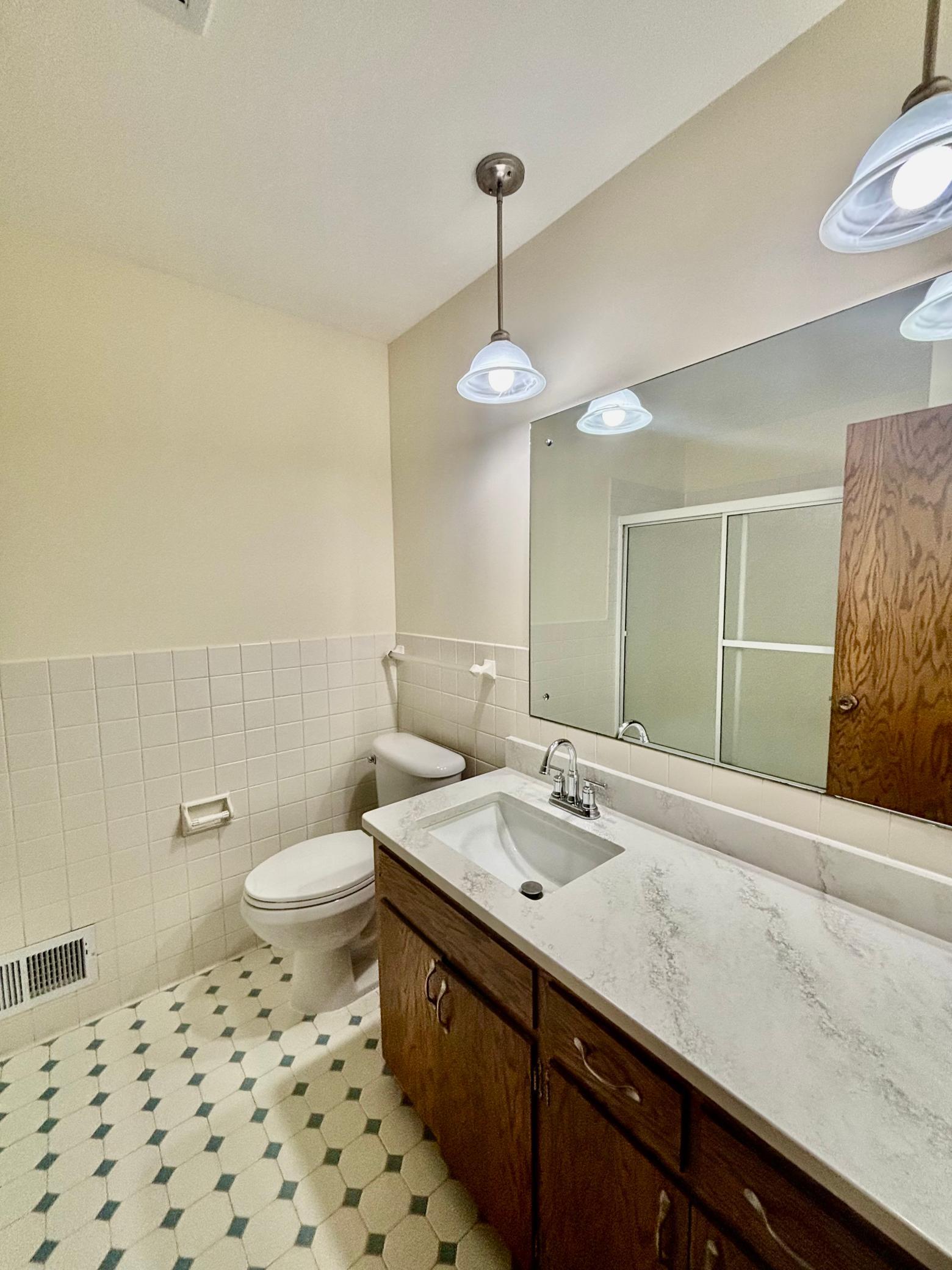 View of Residential at 410 Betty Lane, West Saint Paul MN 55118, West Saint Paul (11 of 18) - Mike Wilen | Minnesota Team Real Estate