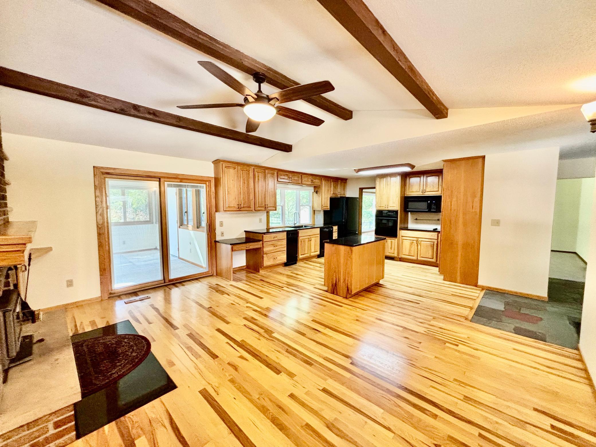 View of Residential at 410 Betty Lane, West Saint Paul MN 55118, West Saint Paul (10 of 18) - Mike Wilen | Minnesota Team Real Estate
