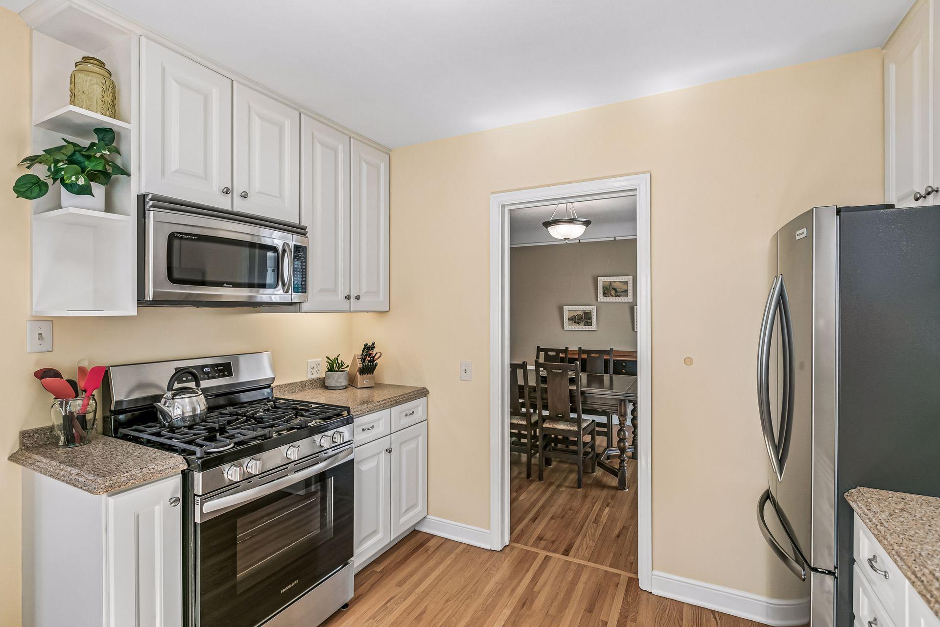 View of Residential at 2721 Kipling Avenue, Saint Louis Park MN 55416, Saint Louis Park (17 of 49) - Mike Wilen | Minnesota Team Real Estate