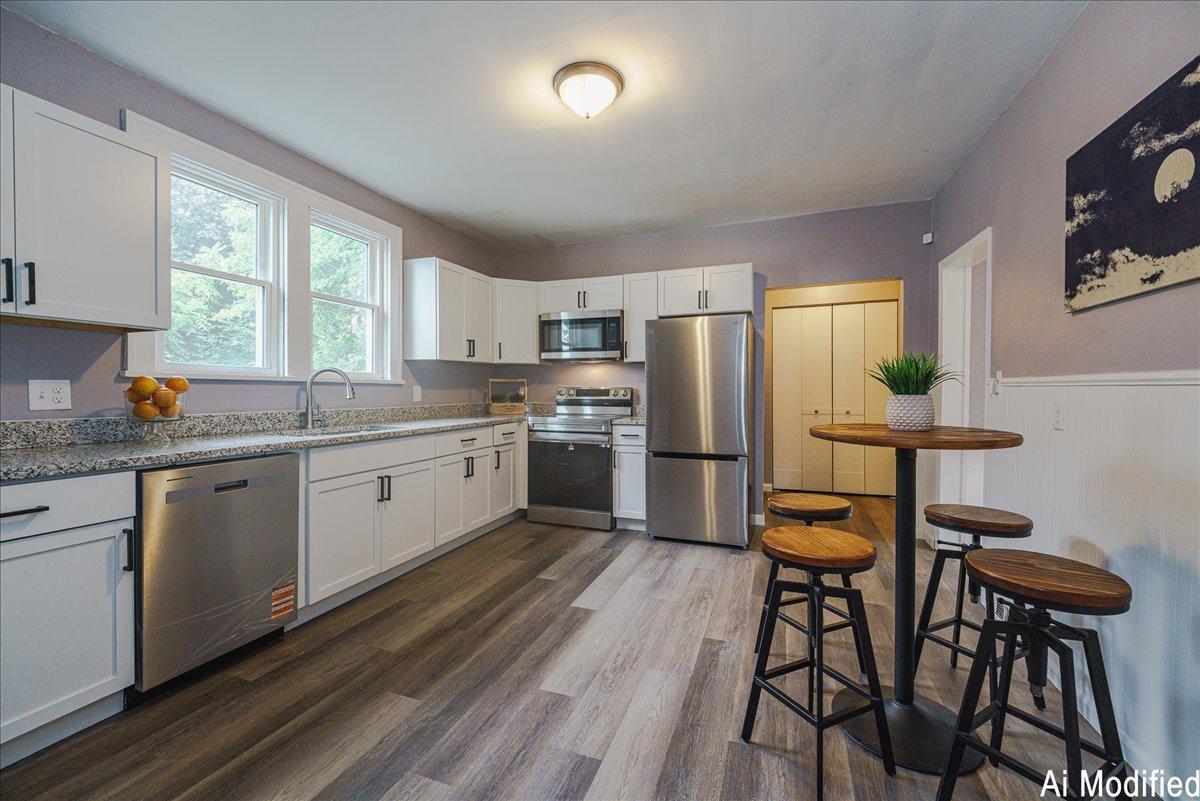 View of Residential at 35 Manitoba Avenue, Saint Paul MN 55117, Saint Paul (12 of 46) - Mike Wilen | Minnesota Team Real Estate