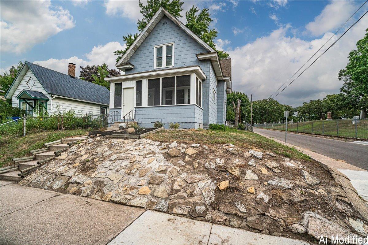 View of Residential at 35 Manitoba Avenue, Saint Paul MN 55117, Saint Paul (42 of 46) - Mike Wilen | Minnesota Team Real Estate