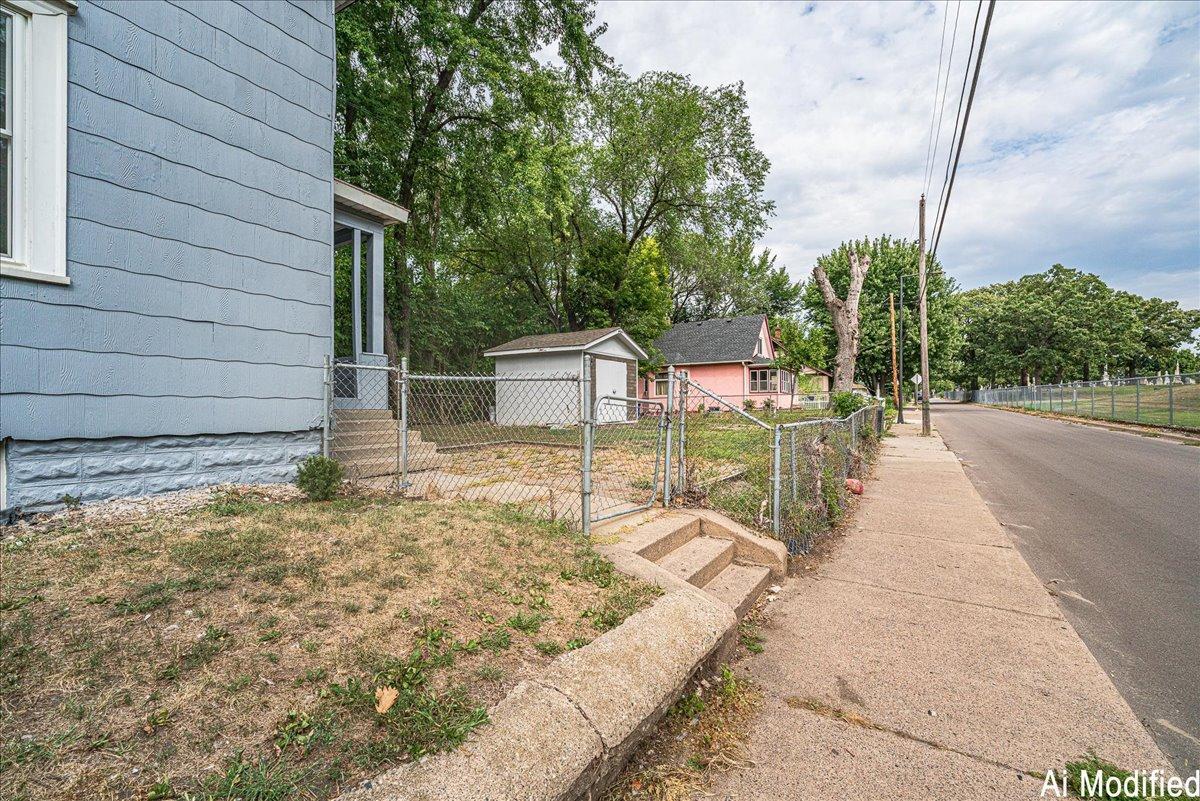 View of Residential at 35 Manitoba Avenue, Saint Paul MN 55117, Saint Paul (44 of 46) - Mike Wilen | Minnesota Team Real Estate