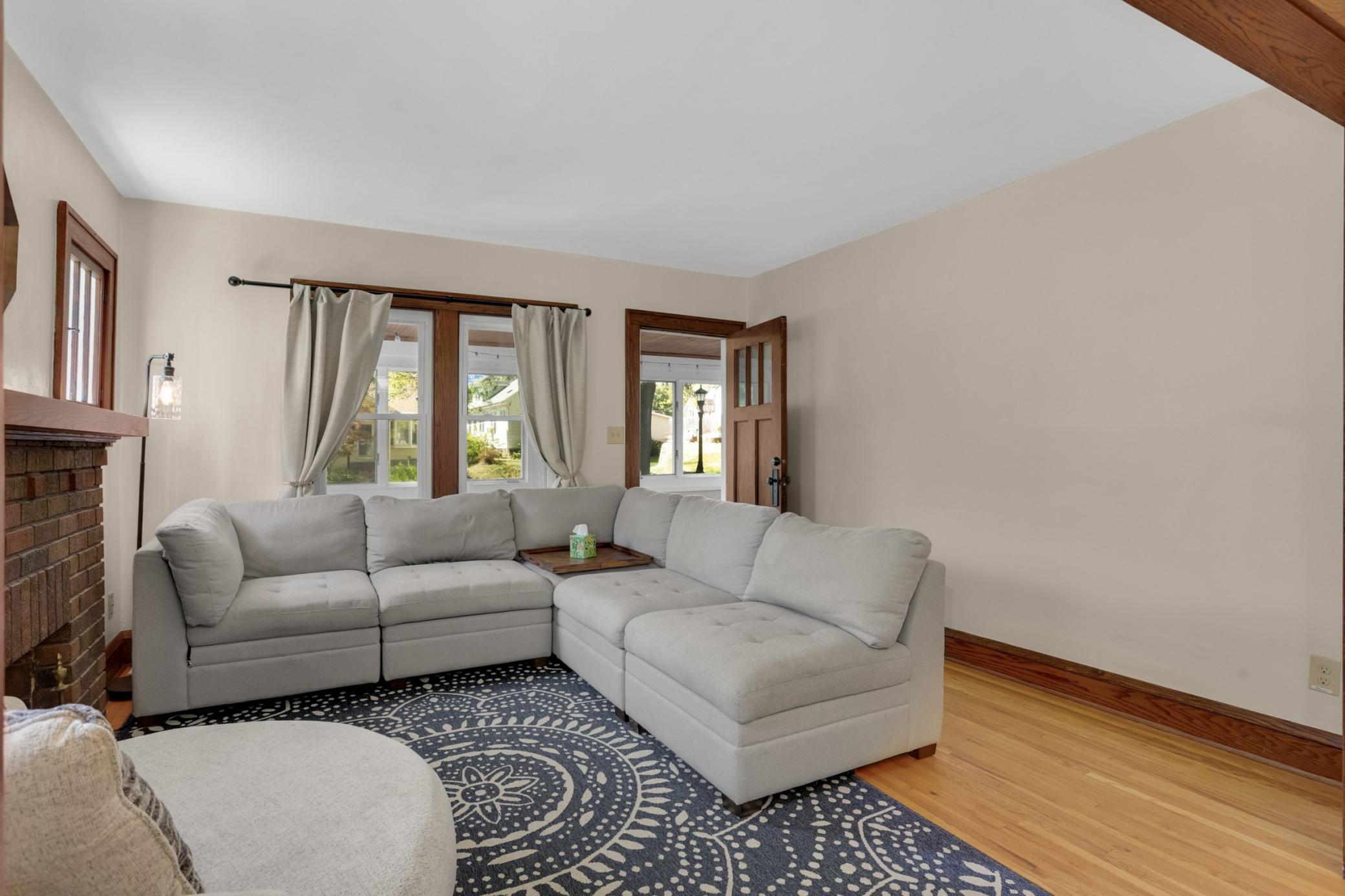 View of Residential at 1047 Rose Avenue, Saint Paul MN 55106, Saint Paul (6 of 33) - Mike Wilen | Minnesota Team Real Estate
