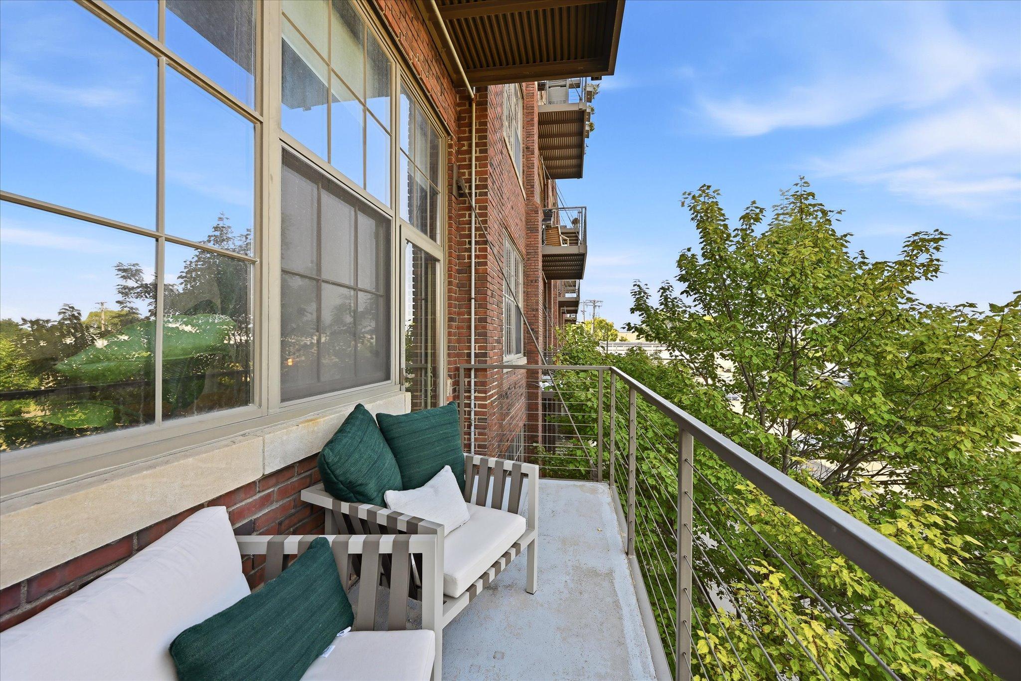 View of Residential at 1901 Hennepin Avenue #202, Minneapolis MN 55413, Minneapolis (37 of 38) - Mike Wilen | Minnesota Team Real Estate