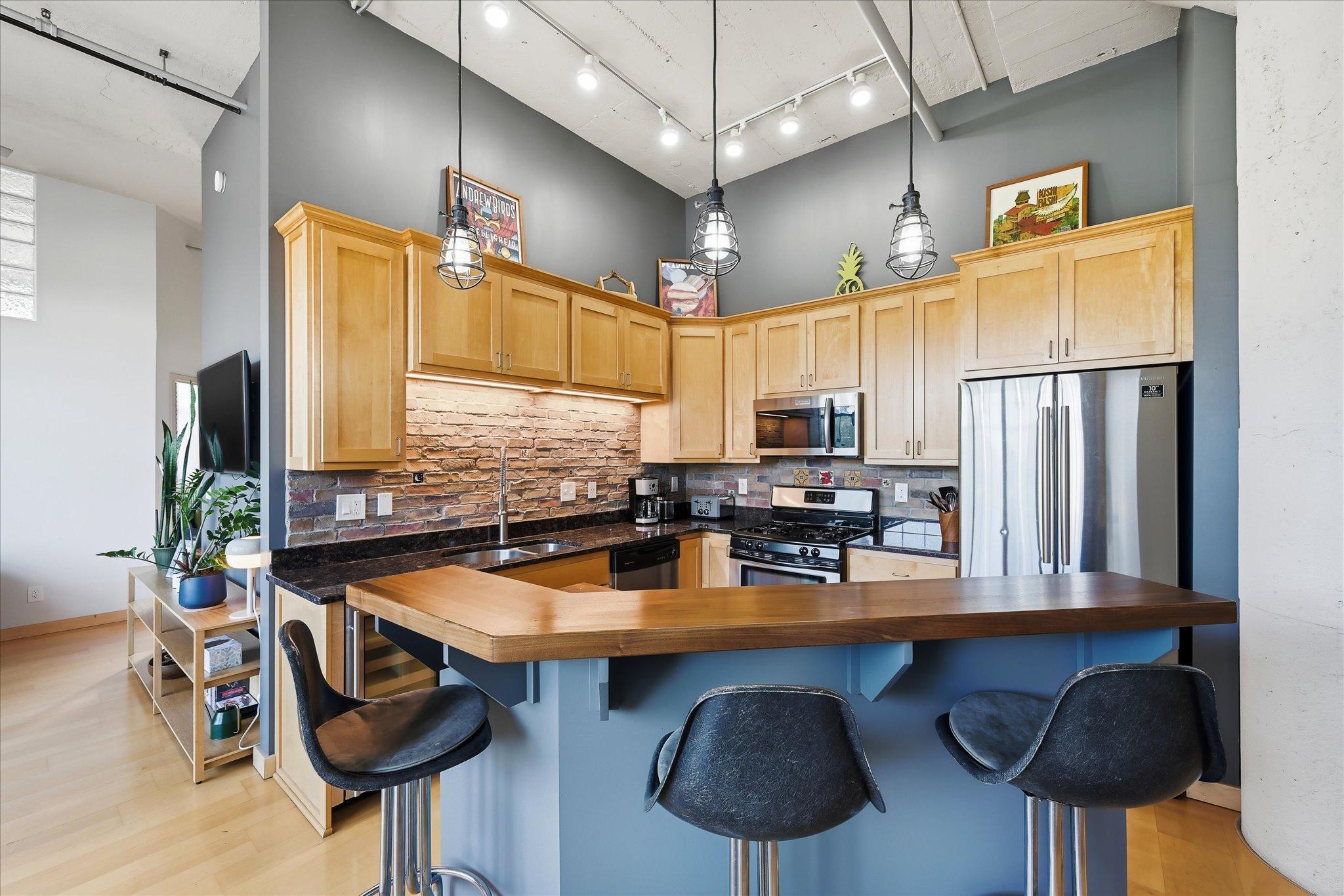 View of Residential at 1901 Hennepin Avenue #202, Minneapolis MN 55413, Minneapolis (23 of 38) - Mike Wilen | Minnesota Team Real Estate