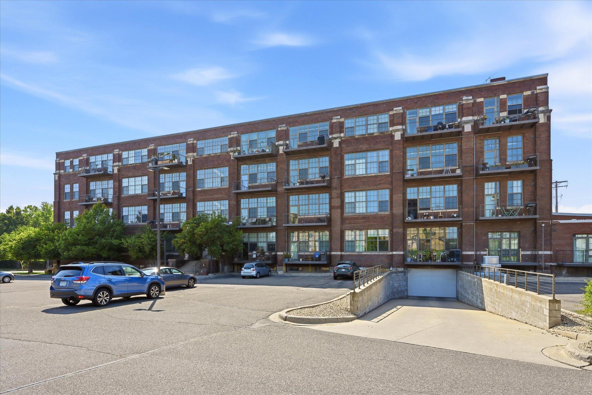 View of Residential at 1901 Hennepin Avenue #202, Minneapolis MN 55413, Minneapolis (3 of 38) - Mike Wilen | Minnesota Team Real Estate